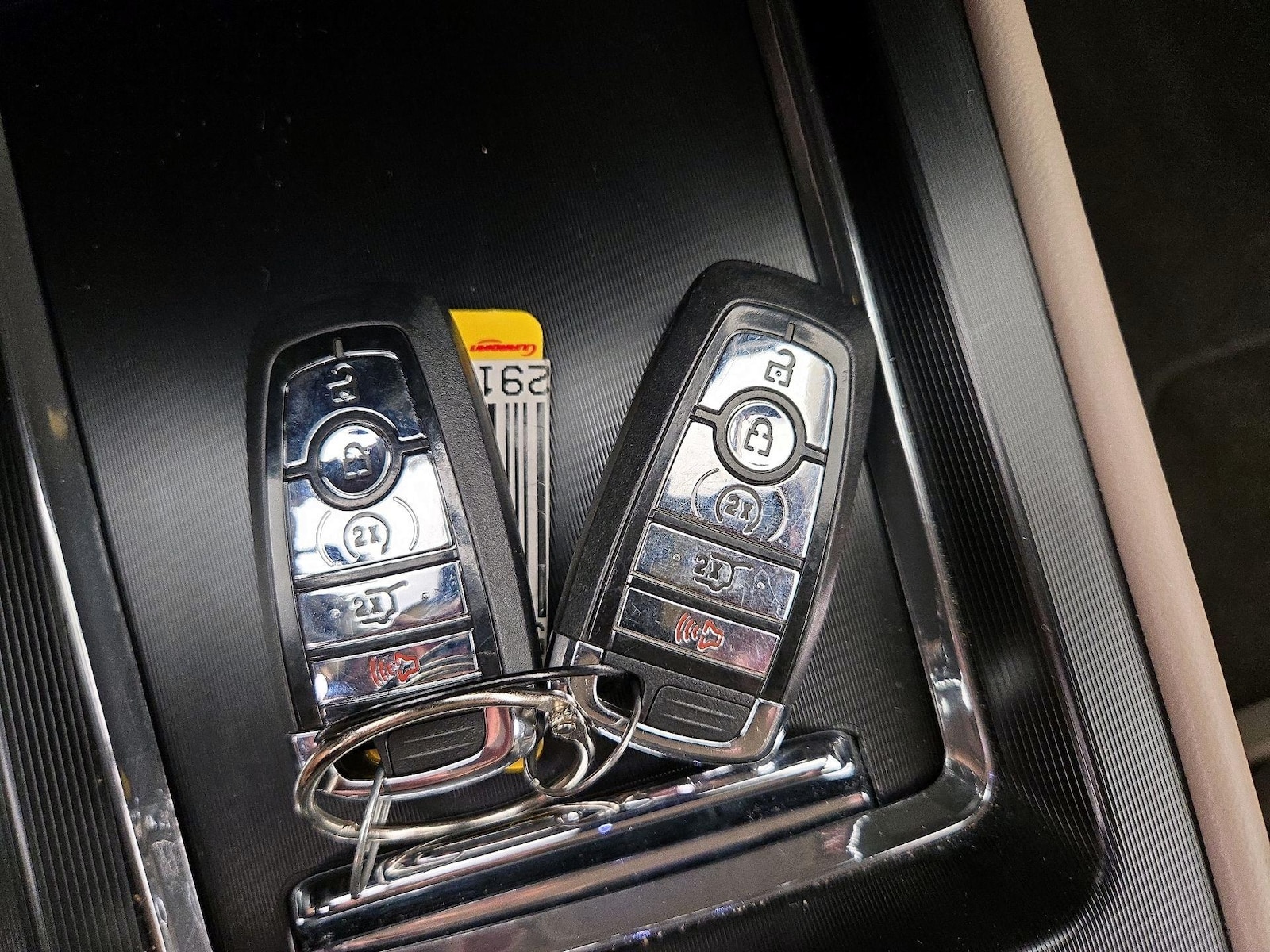 2024 Lincoln Corsair Premiere - Photo 25