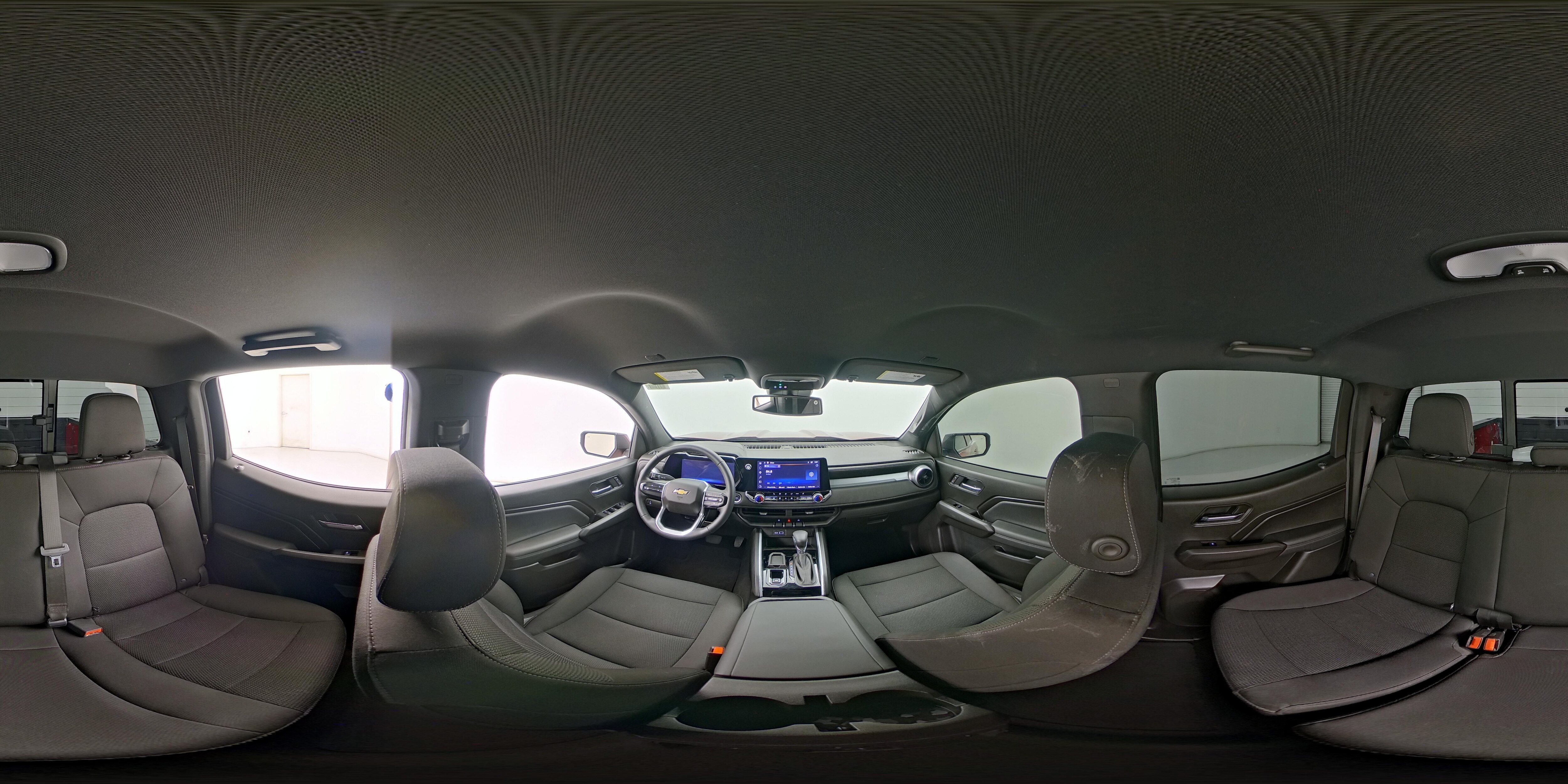 2025 Chevrolet Colorado LT - Photo 24