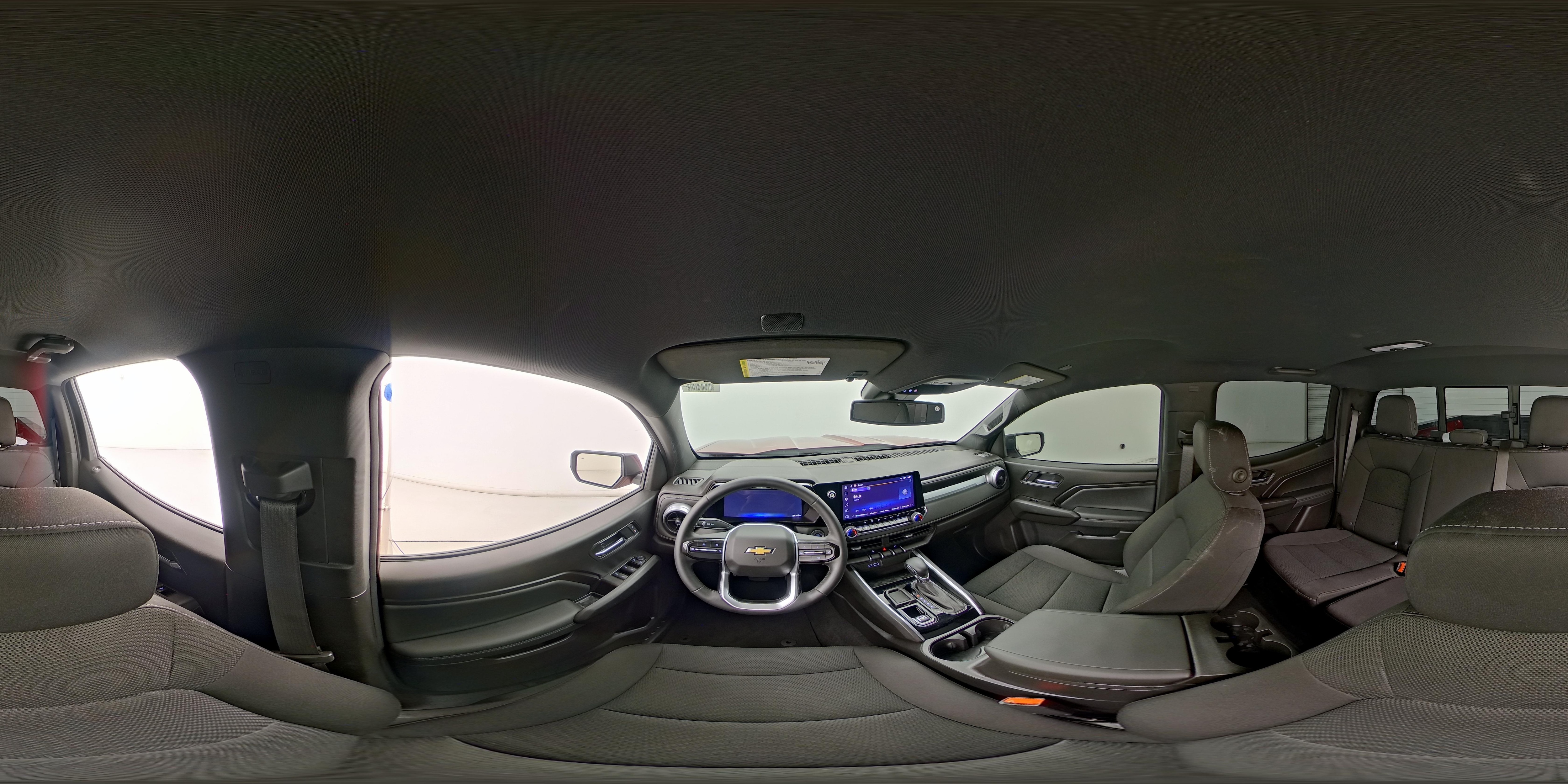 2025 Chevrolet Colorado LT - Photo 25