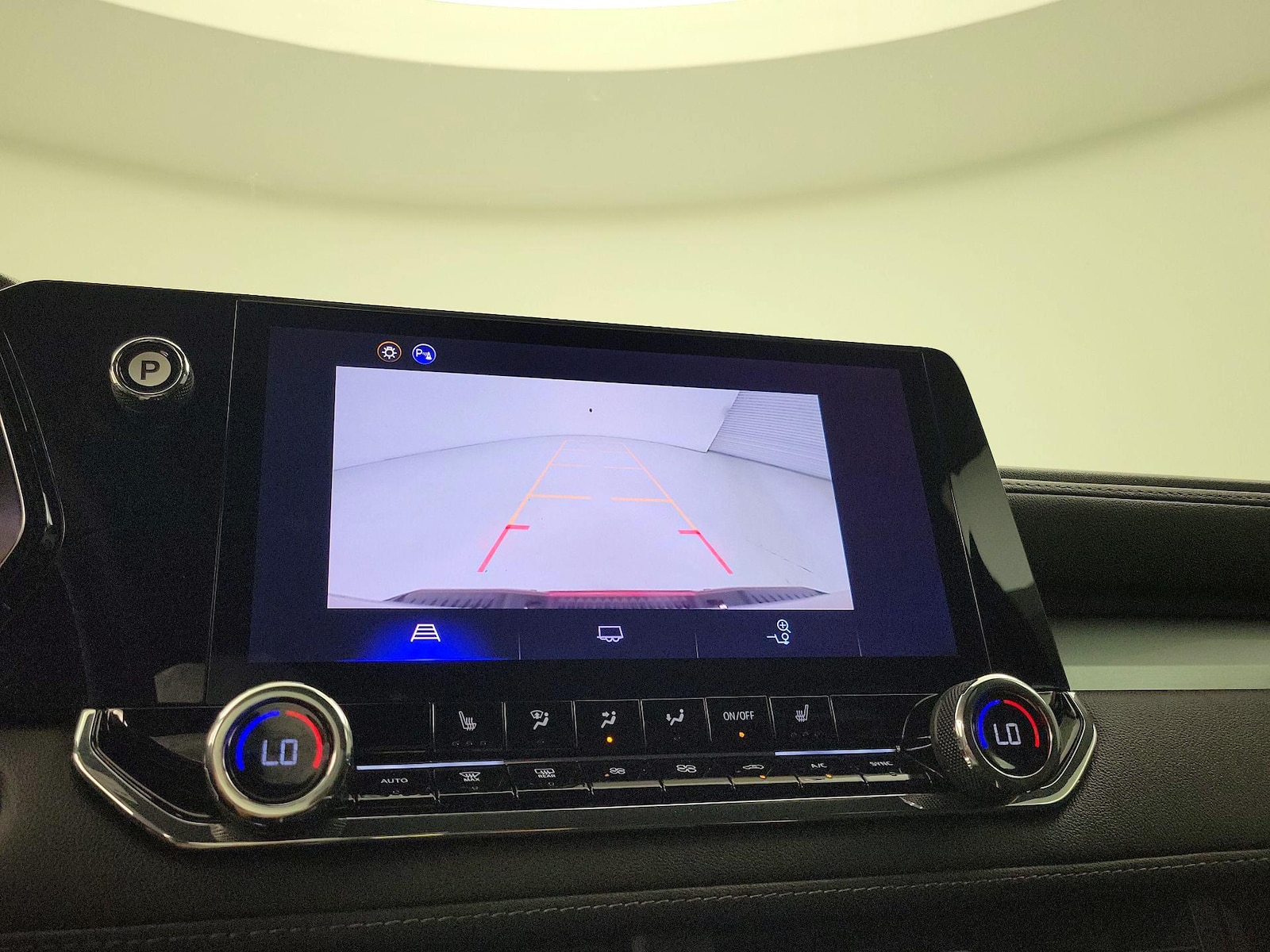 2025 Chevrolet Colorado LT - Photo 14