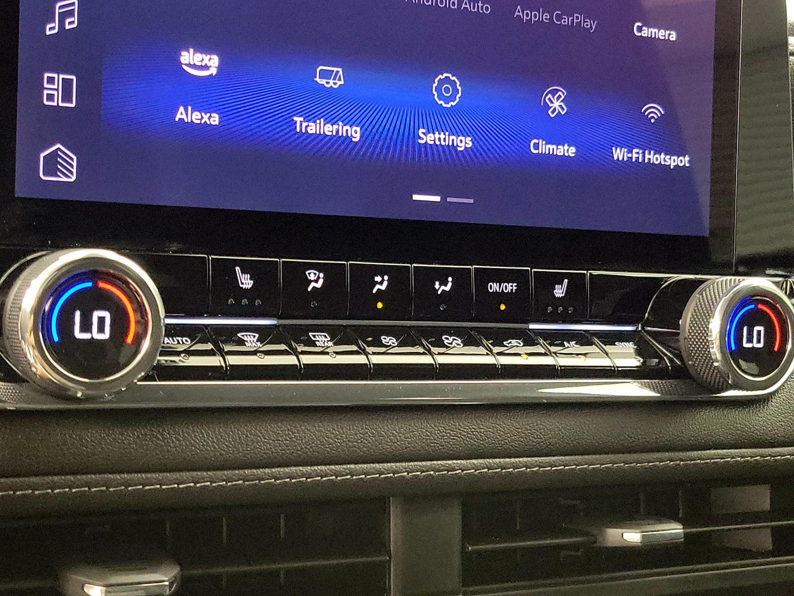2025 Chevrolet Colorado LT - Photo 16
