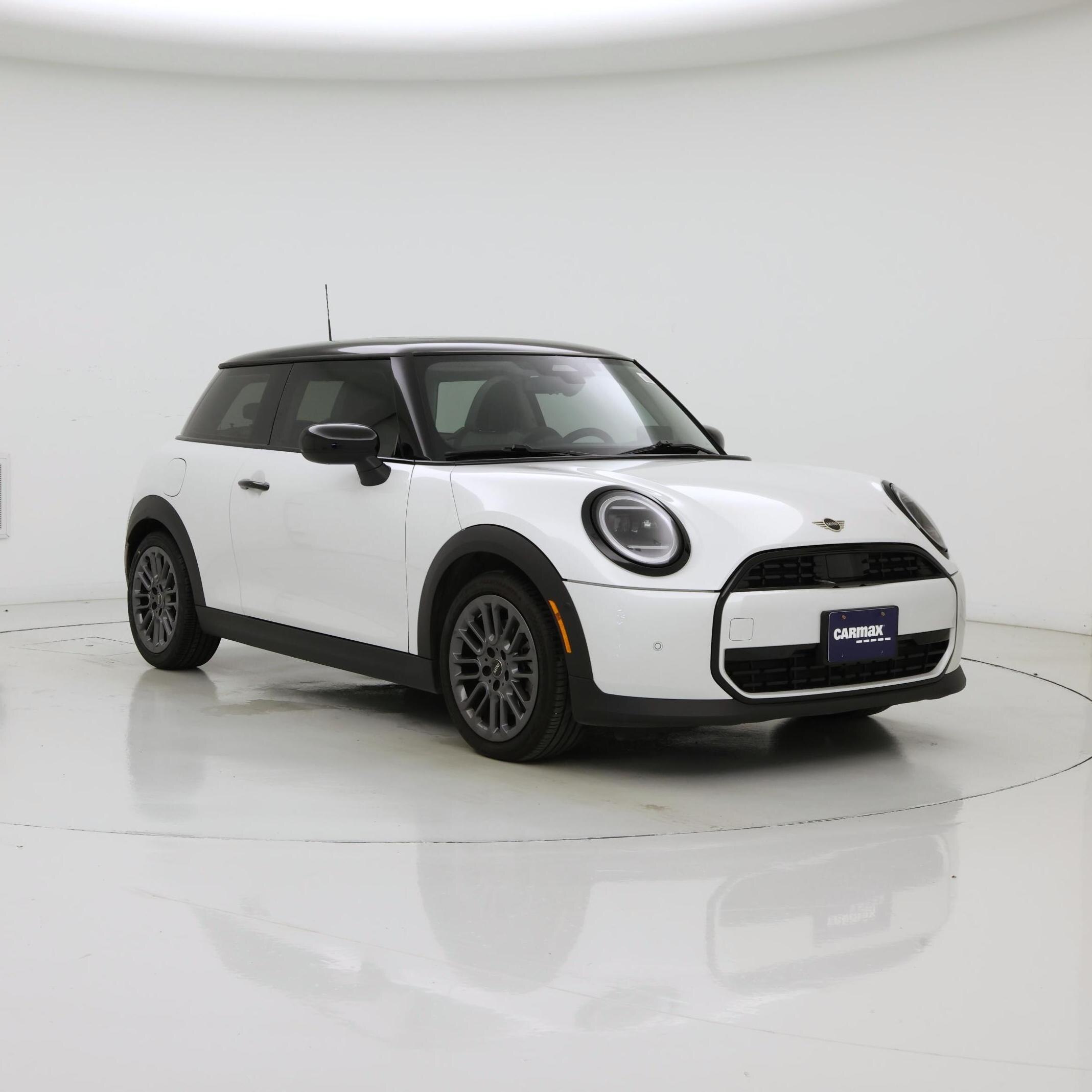 White 2025 MINI Cooper Hatchback  Automatic