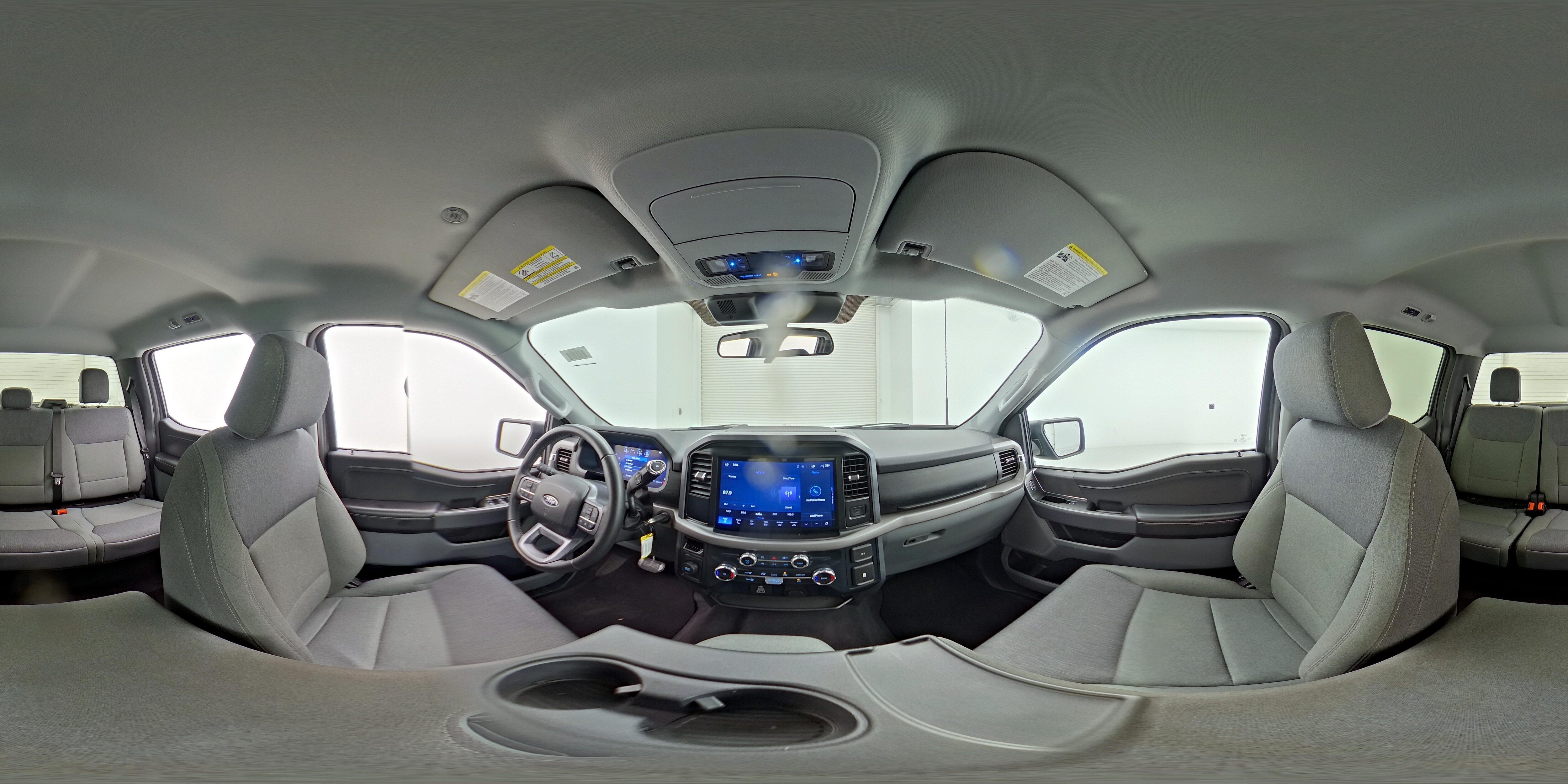 2025 Ford F-150 XLT - Photo 23