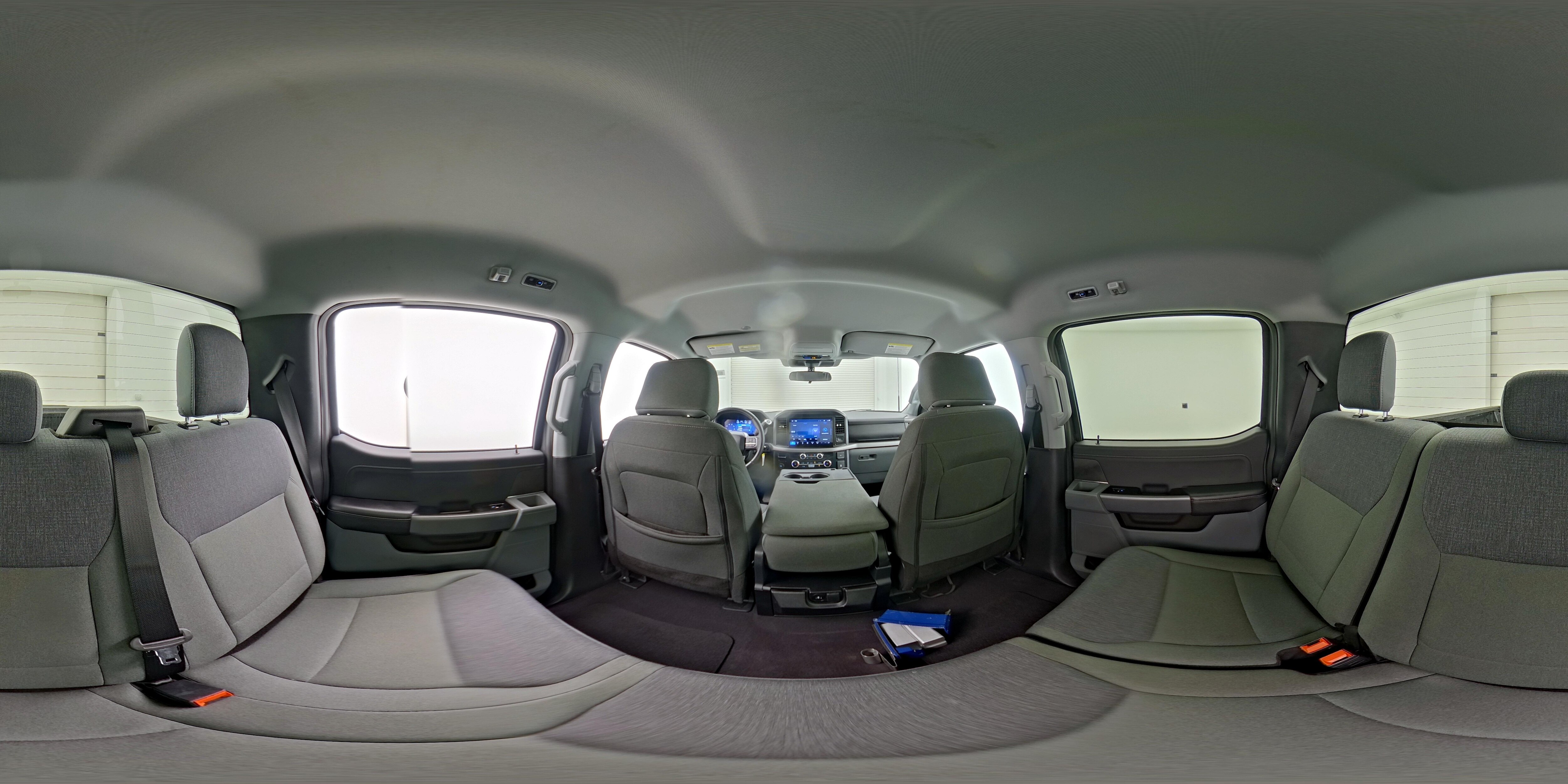 2025 Ford F-150 XLT - Photo 24