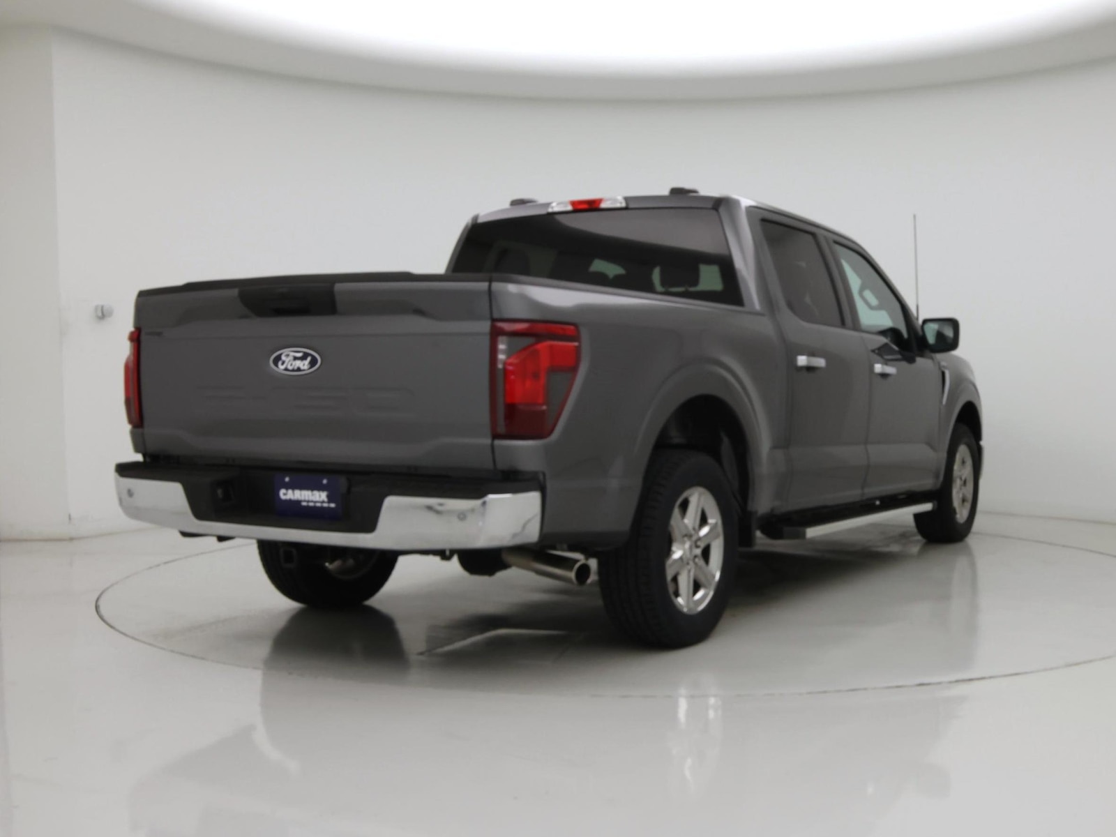 2025 Ford F-150 XLT - Photo 9