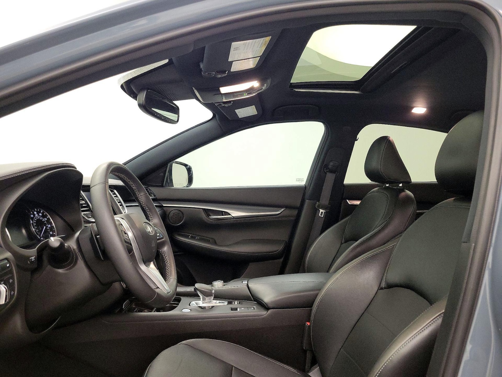 Sunroof(s) & Overhead Airbags