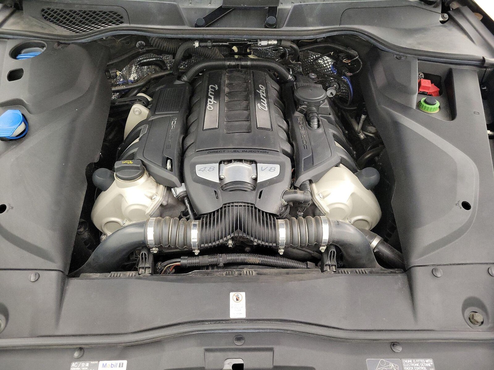 2016 Porsche Cayenne Turbo - Photo 23