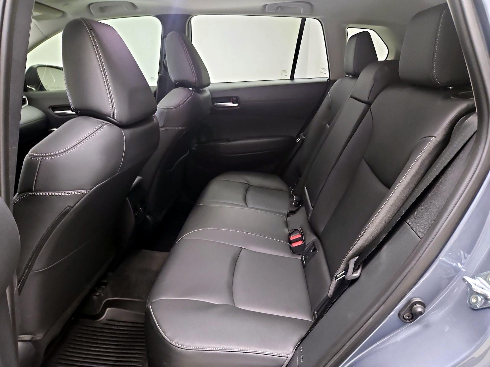 2025 Toyota Corolla Cross XLE - Photo 21