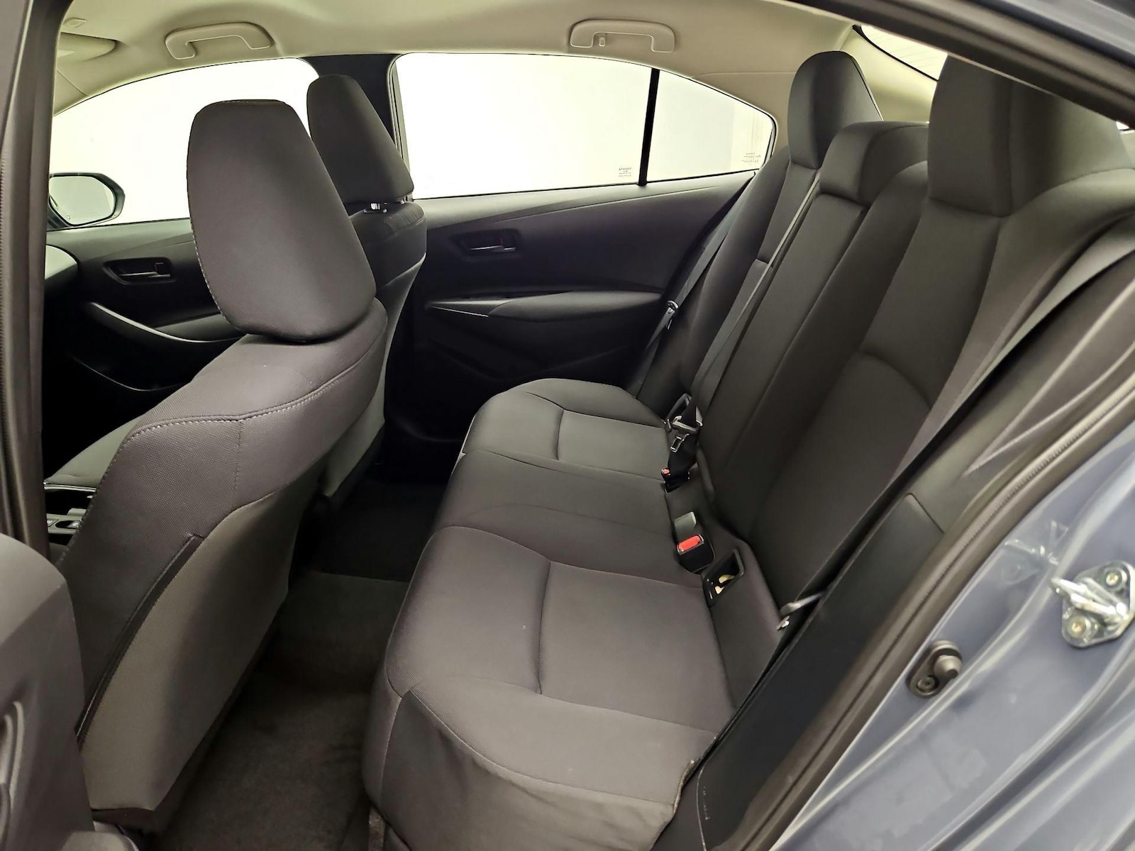 2025 Toyota Corolla LE - Photo 18