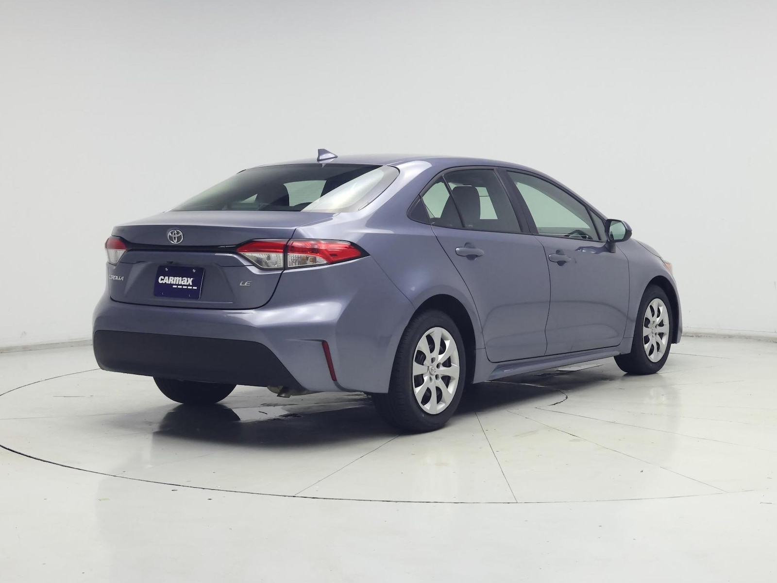 2025 Toyota Corolla LE - Photo 9