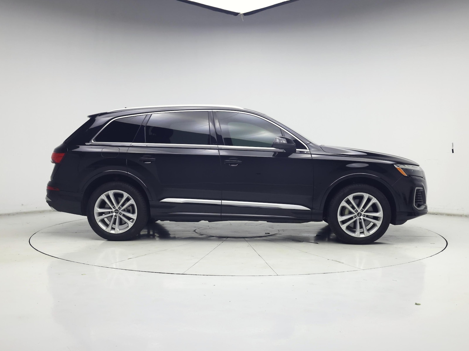 2025 Audi Q7 Premium Plus - Photo 8