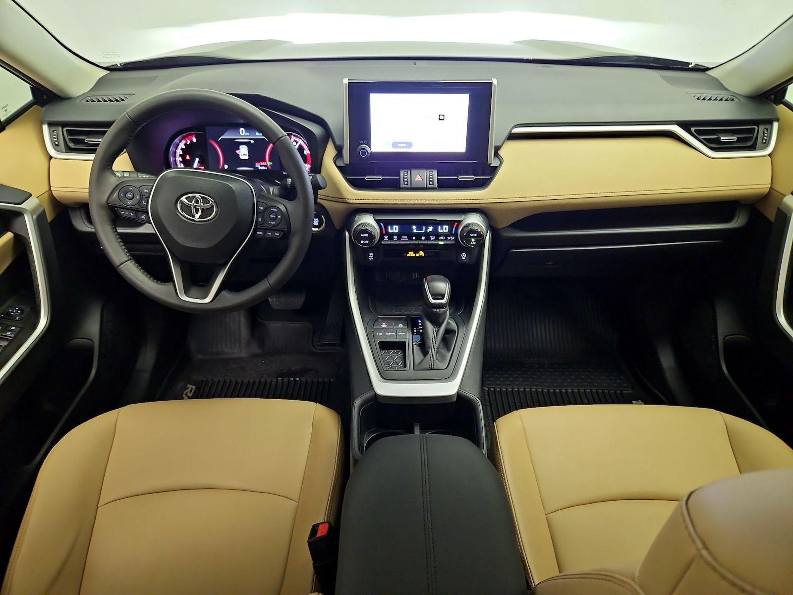 2025 Toyota RAV4 XLE Premium - Photo 10