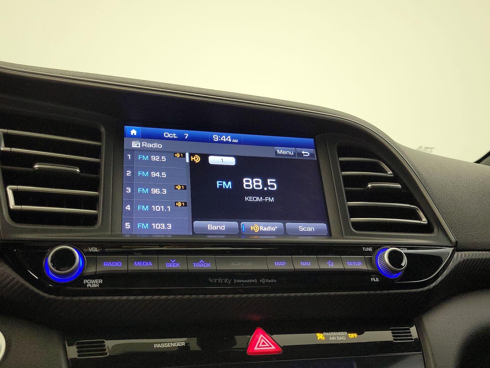 2020 Hyundai Elantra Sport - Photo 16