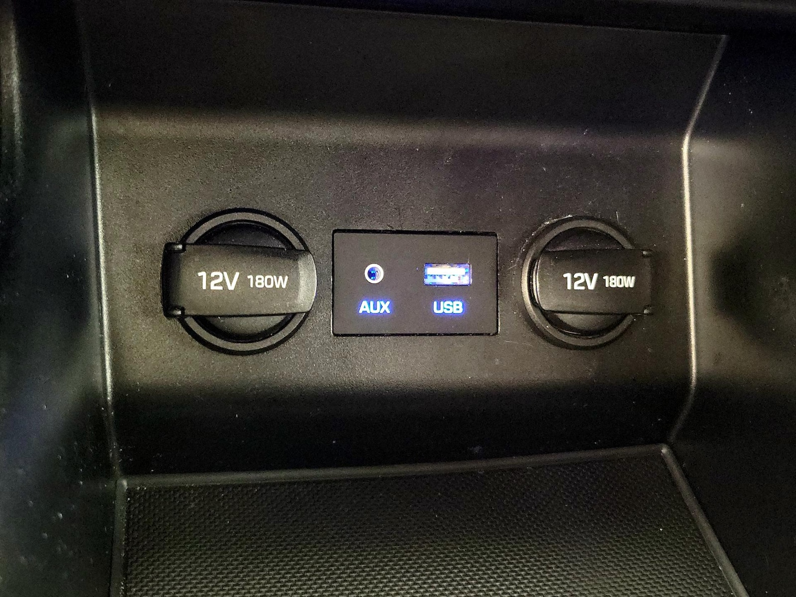 2020 Hyundai Elantra Sport - Photo 19