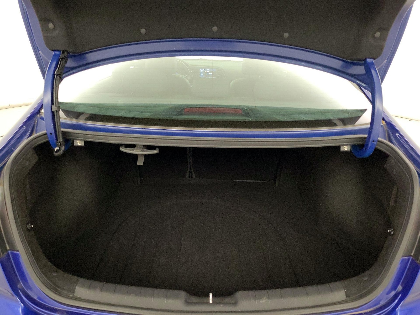 2020 Hyundai Elantra Sport - Photo 22