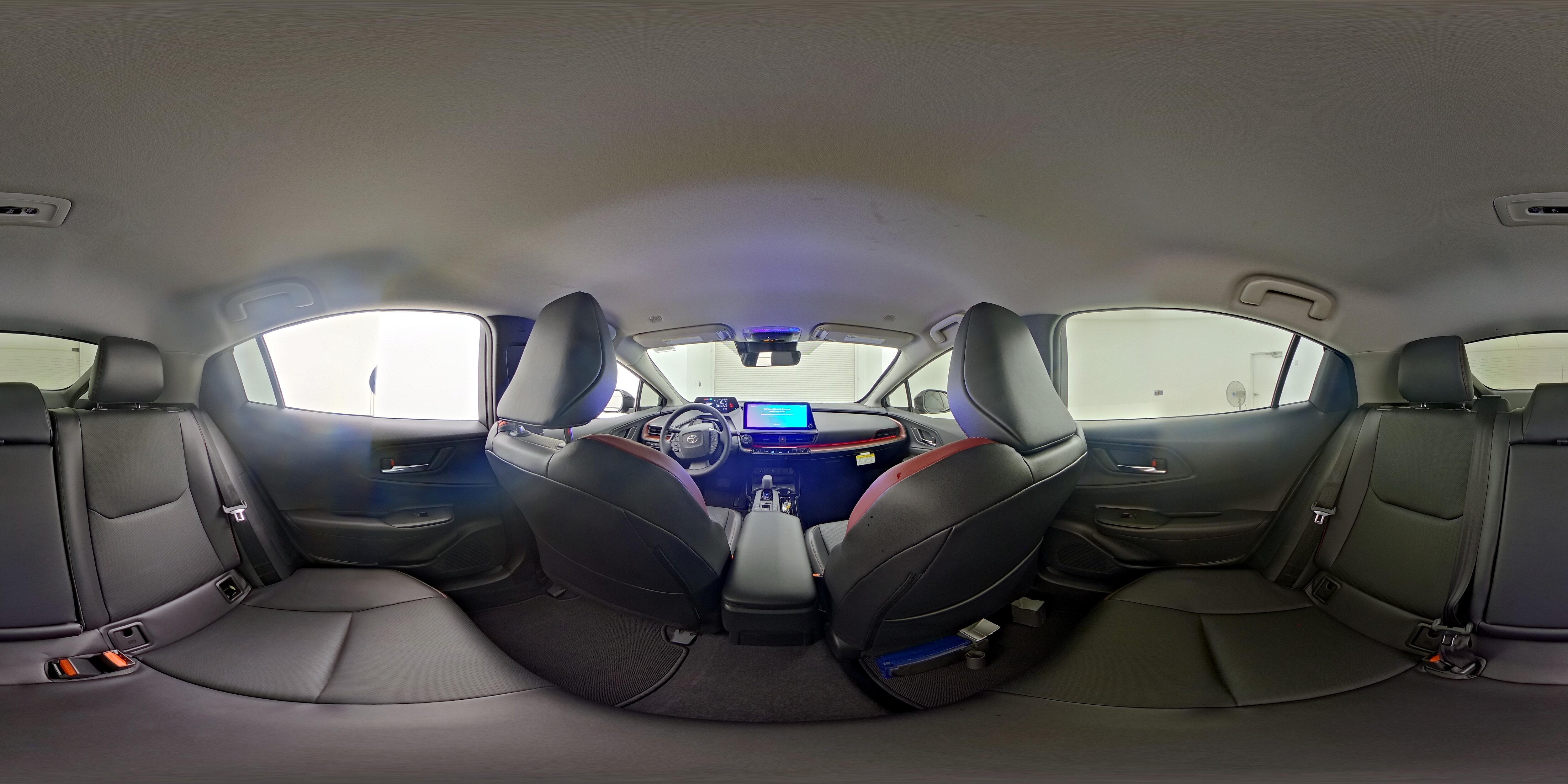 2026 Toyota Prius Plug-in Hybrid XSE - Photo 25