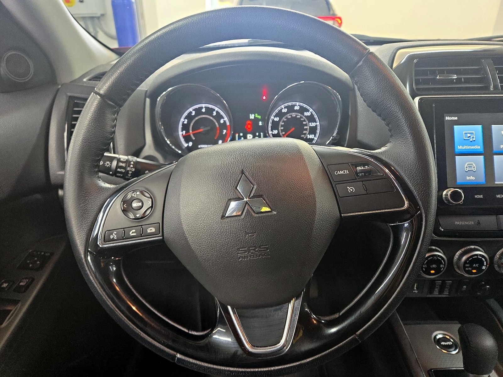 2025 Mitsubishi Outlander Sport SE - Photo 11