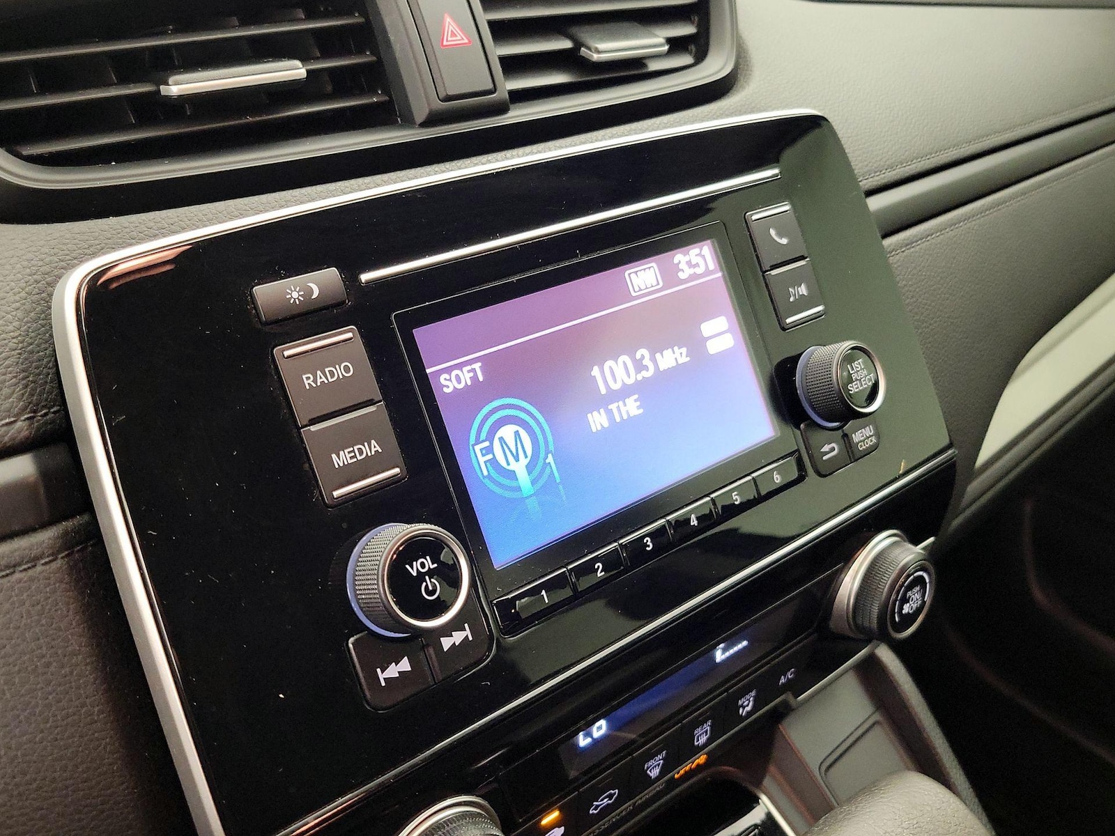 2019 Honda CR-V LX - Photo 16