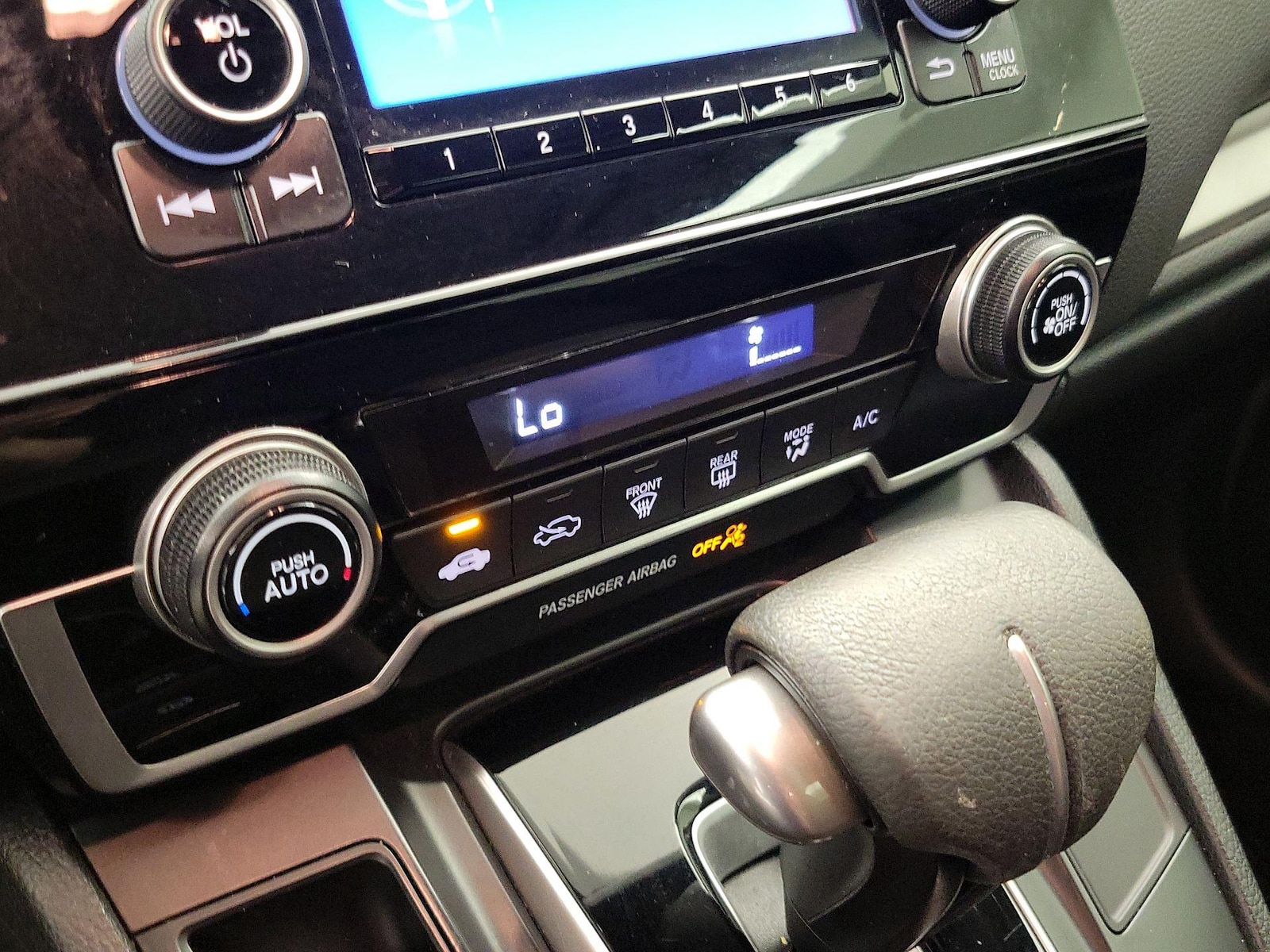 2019 Honda CR-V LX - Photo 17