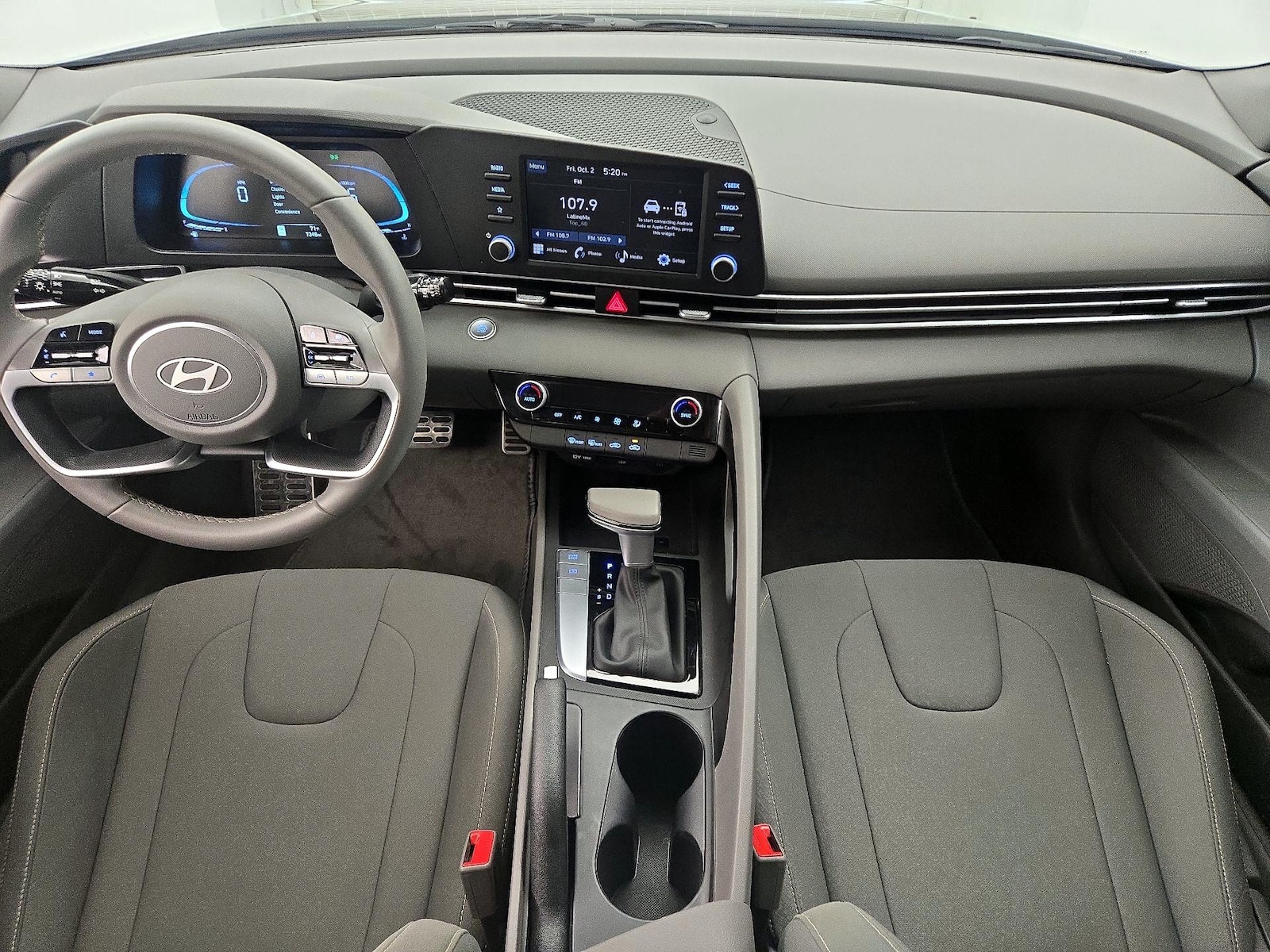 Apple CarPlay® & Android Auto™