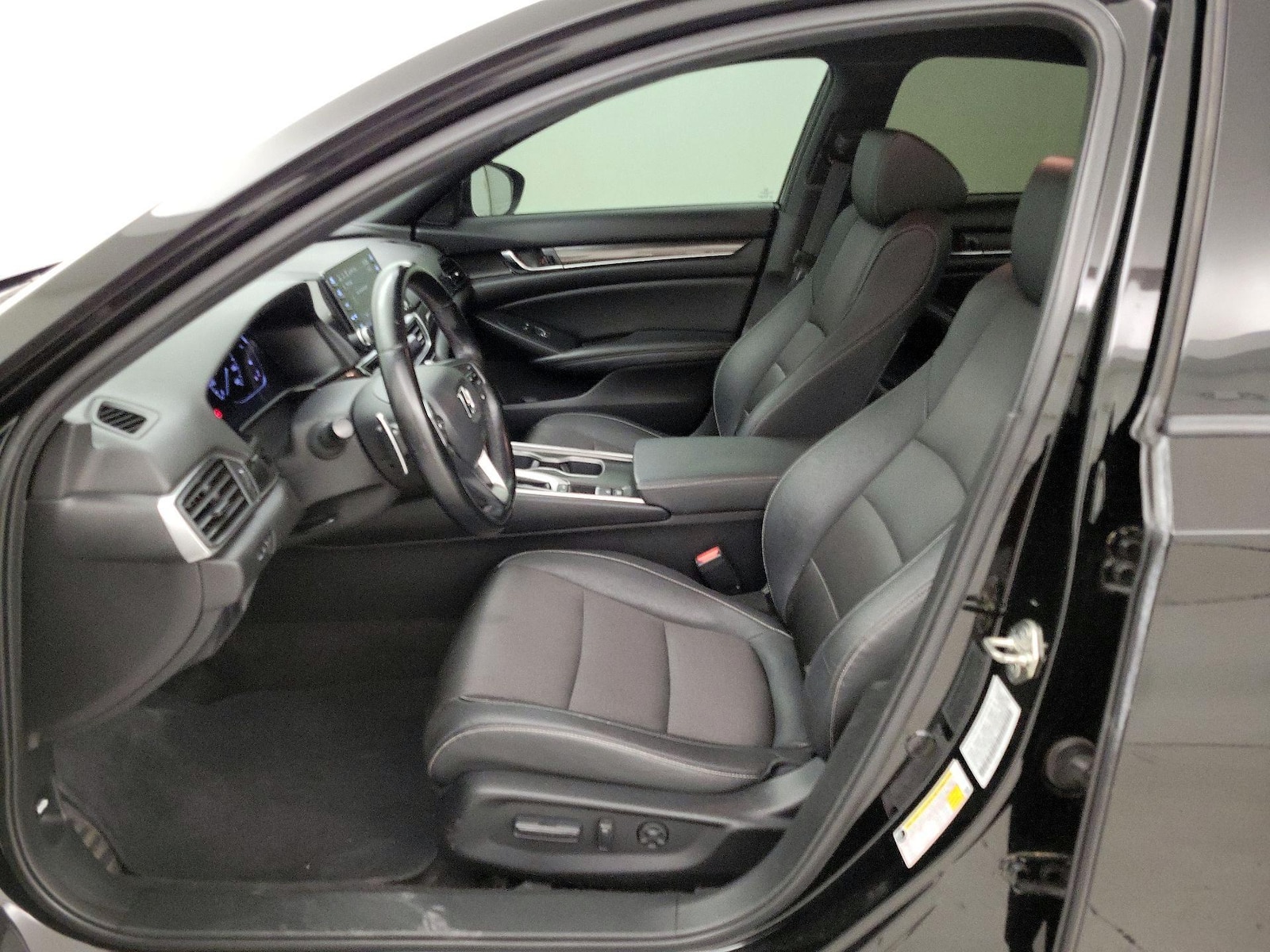 Power Seat(s) & Side Airbags