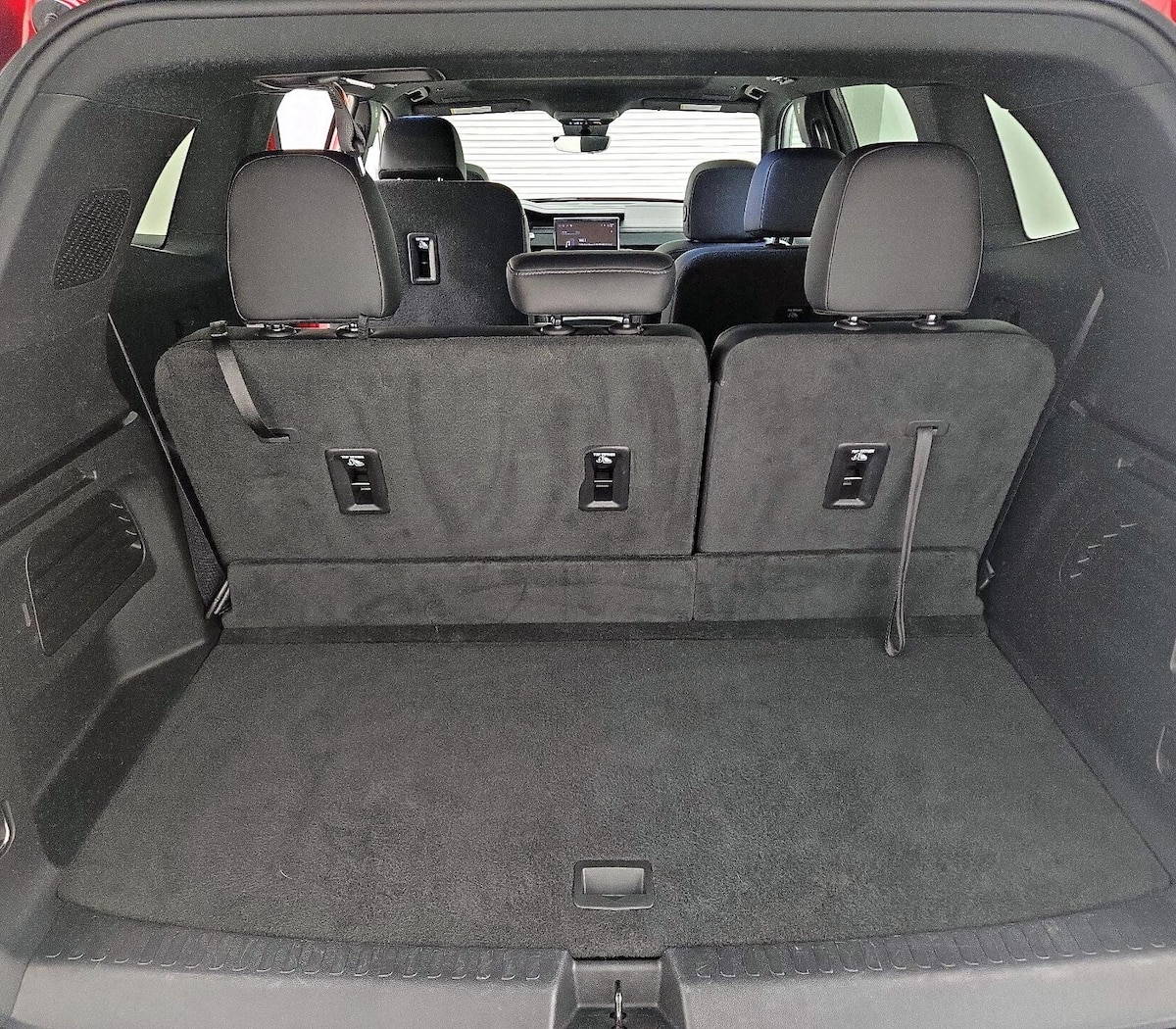 Trunk/Cargo (Seats Up)