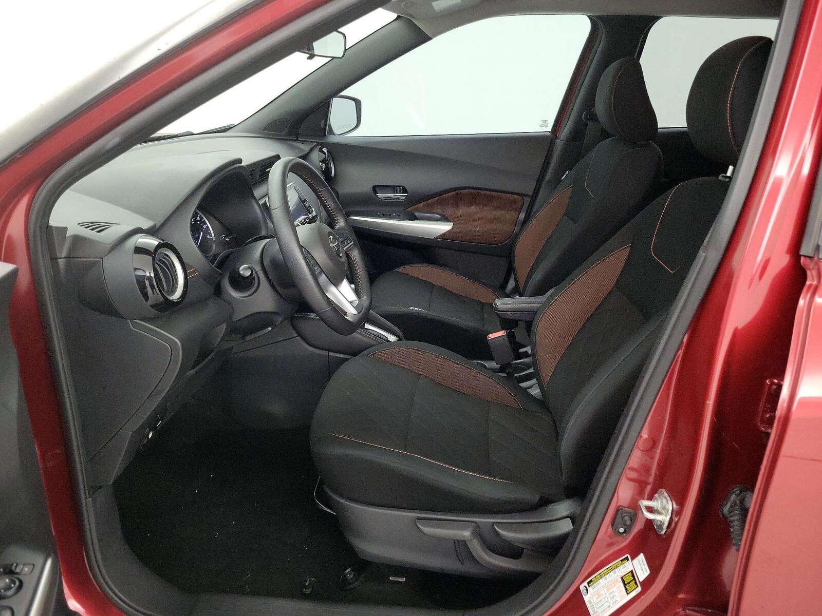 Side Airbags & Leatherette Seats