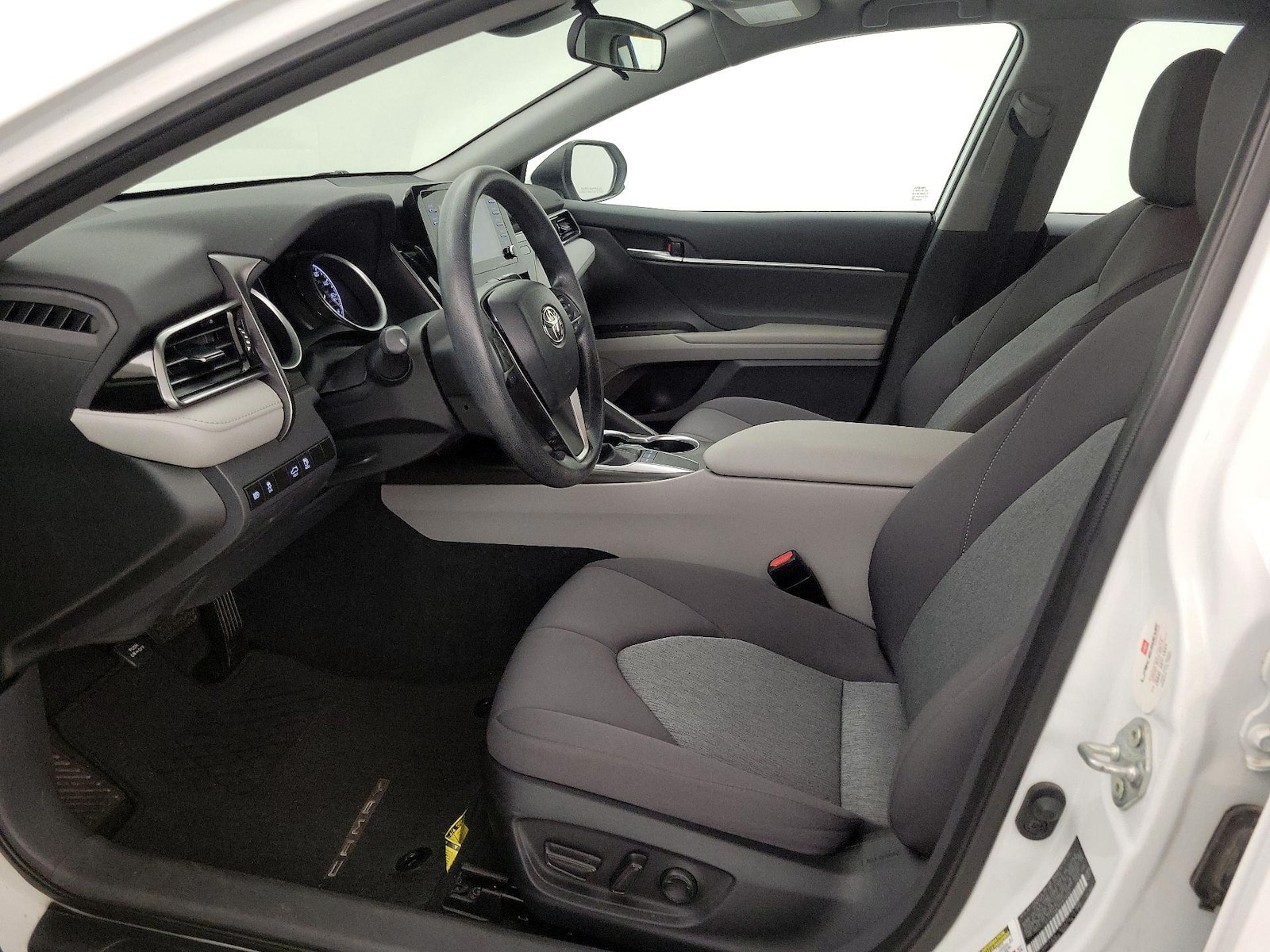 Power Seat(s) & Side Airbags