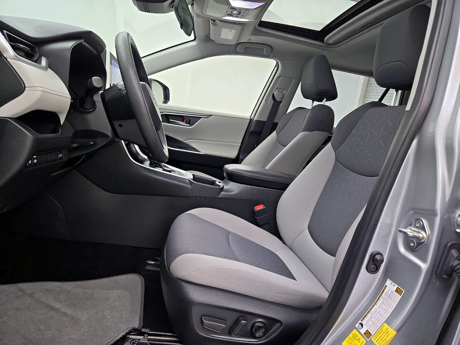 Power Seat(s) & Side Airbags