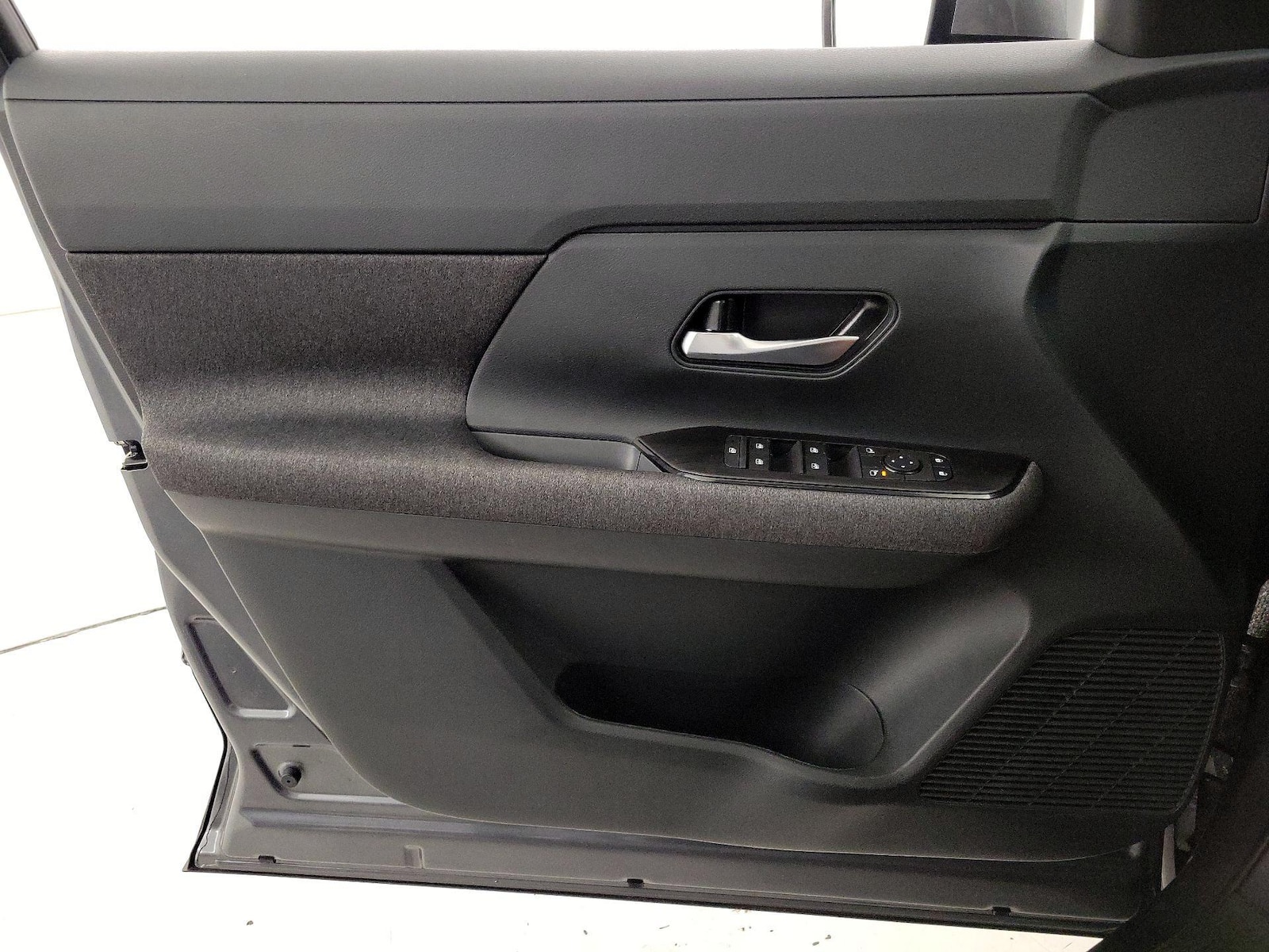 2025 Nissan Kicks SV AWD - Photo 13