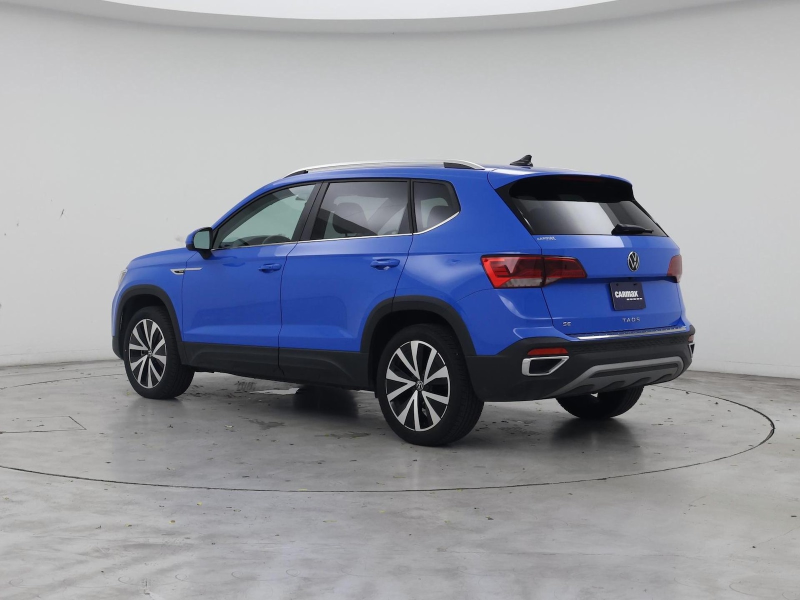 2023 Volkswagen Taos SE - Photo 3
