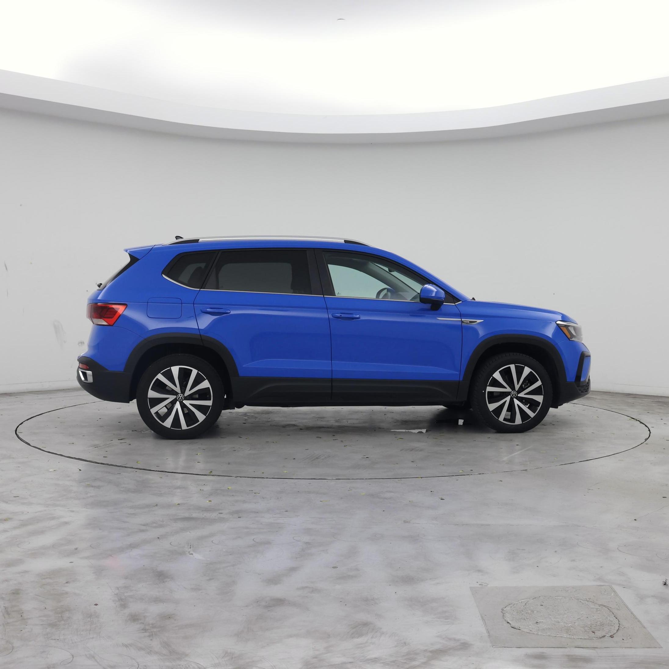 Thumbnail: 2023 Volkswagen Taos - 7