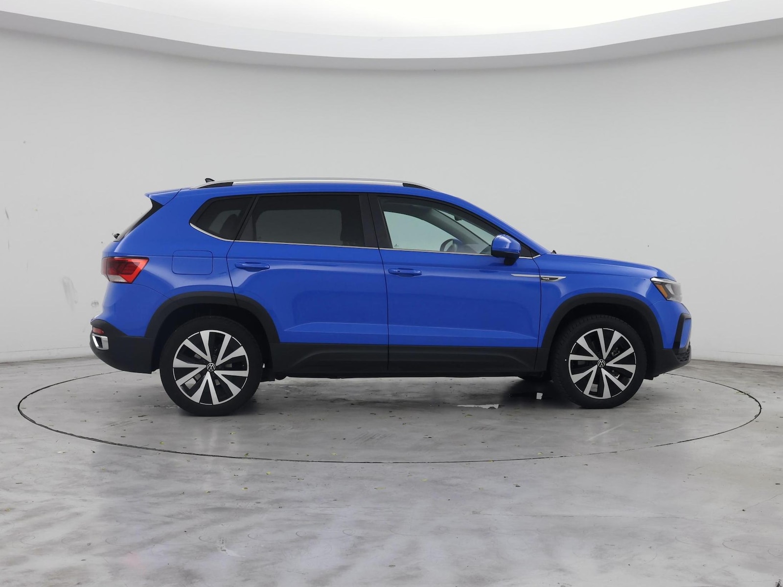 2023 Volkswagen Taos SE - Photo 8