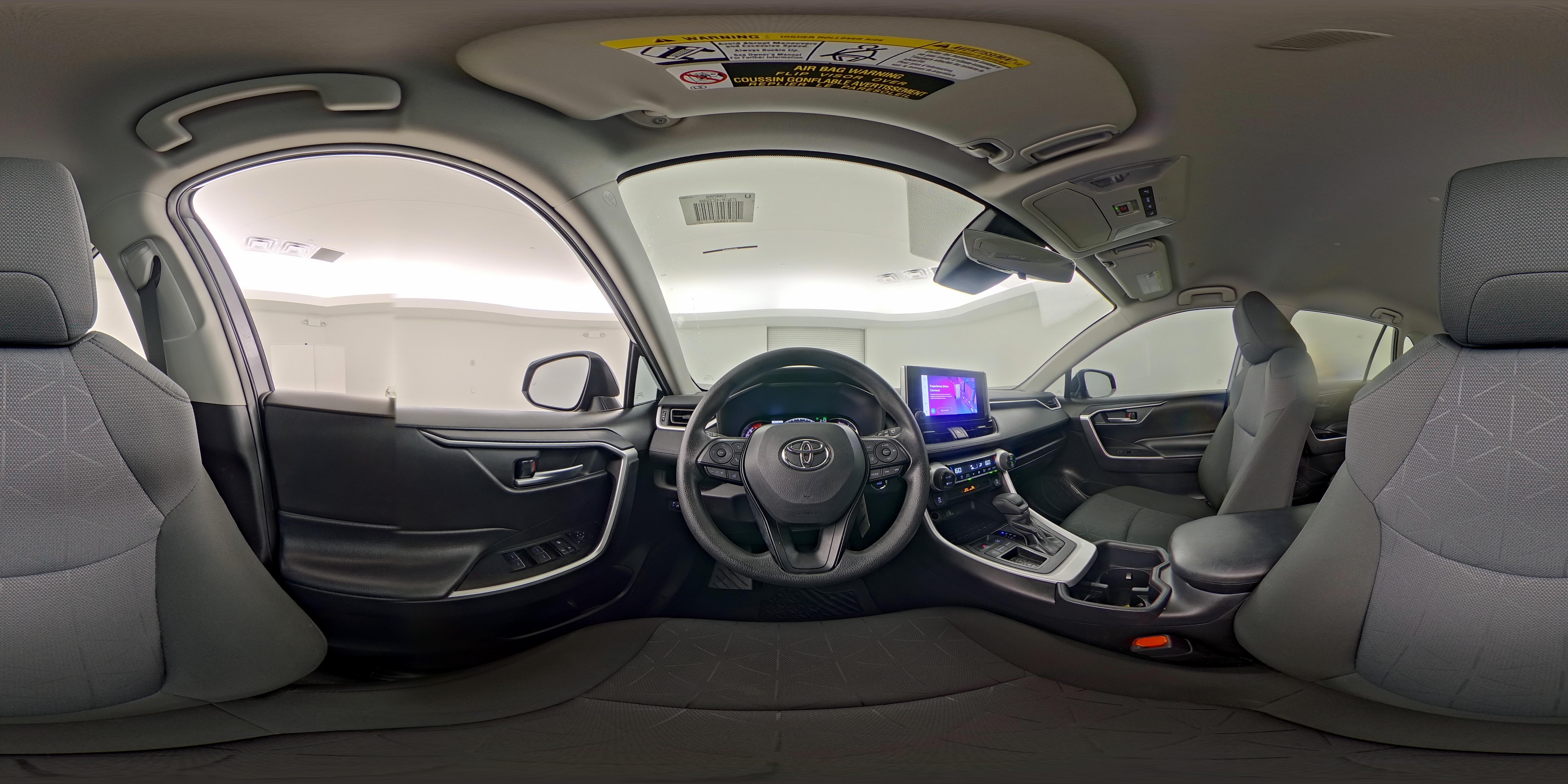 2025 Toyota RAV4 XLE - Photo 26