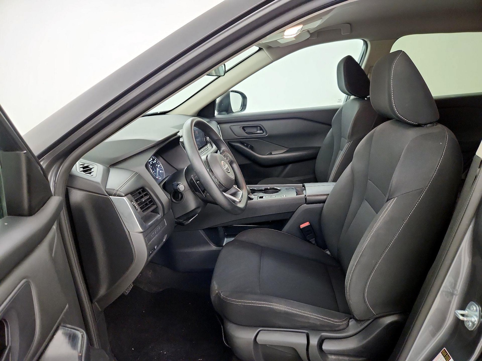 2024 Nissan Rogue S - Photo 12