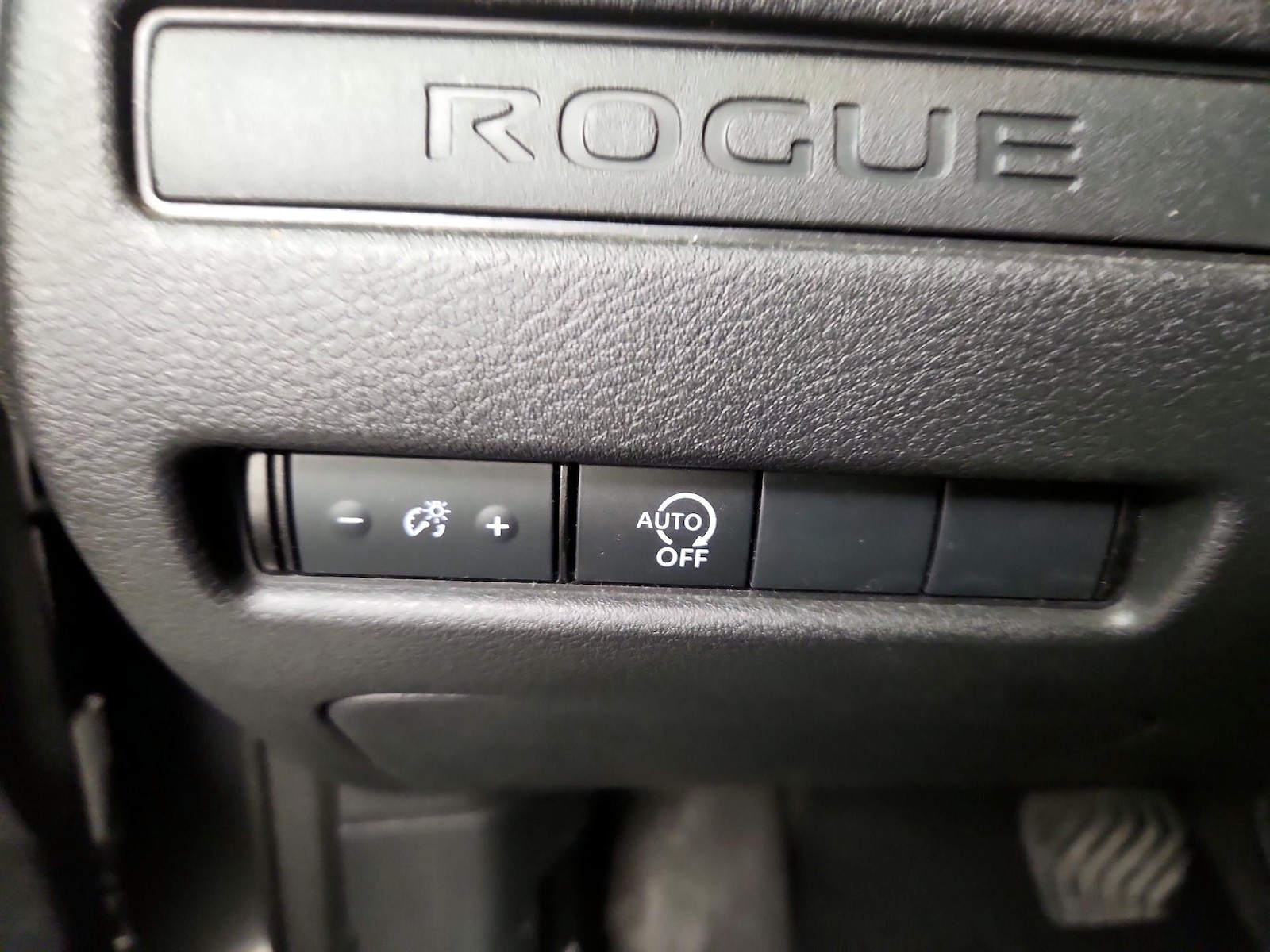 2024 Nissan Rogue S - Photo 14