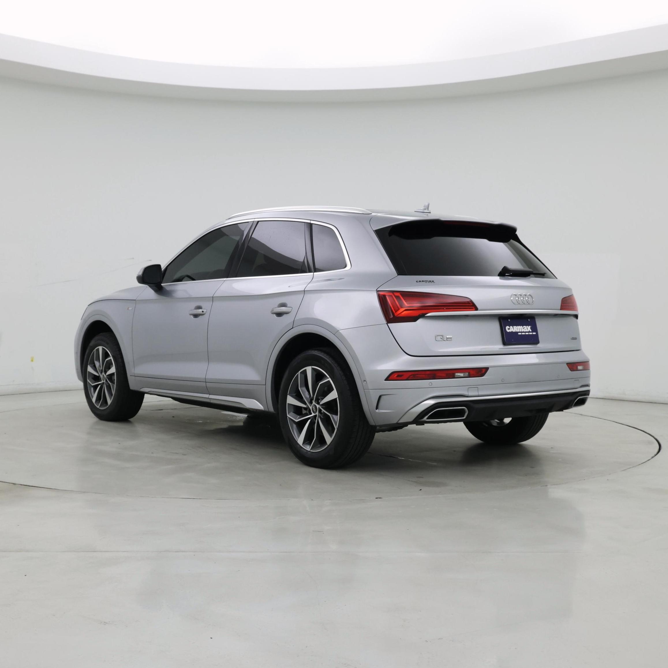 Thumbnail: 2023 Audi Q5 - 2