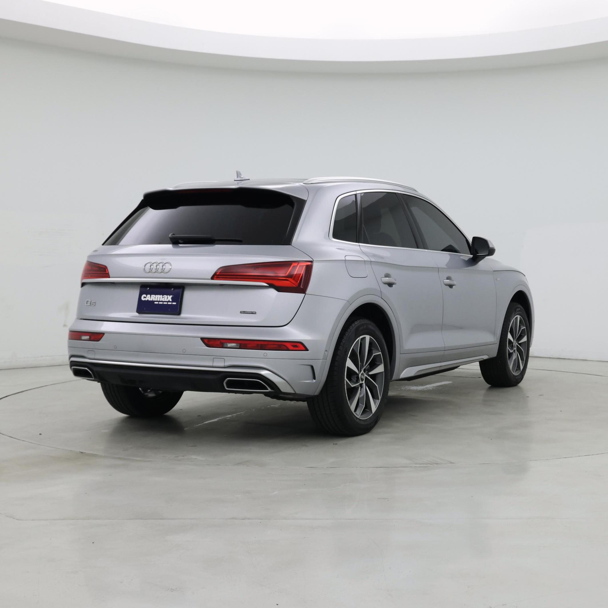Thumbnail: 2023 Audi Q5 - 8