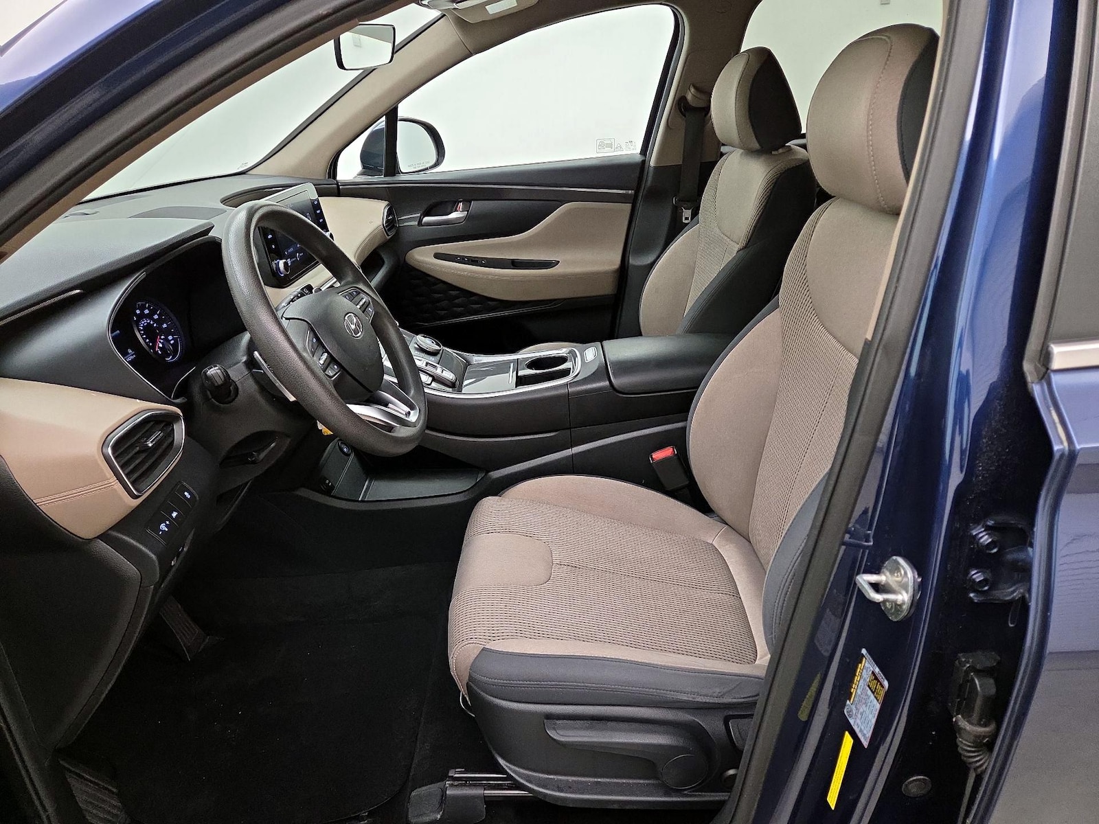 2021 Hyundai Santa Fe SE - Photo 12
