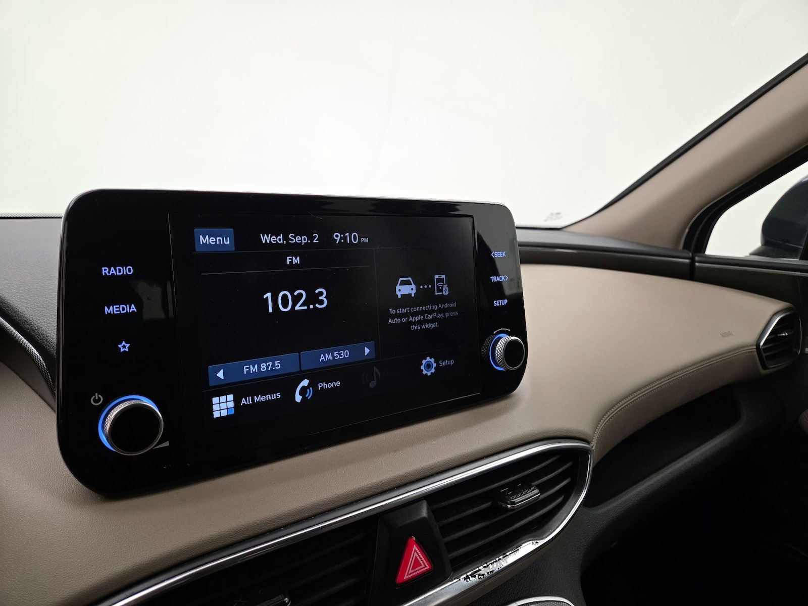 2021 Hyundai Santa Fe SE - Photo 16