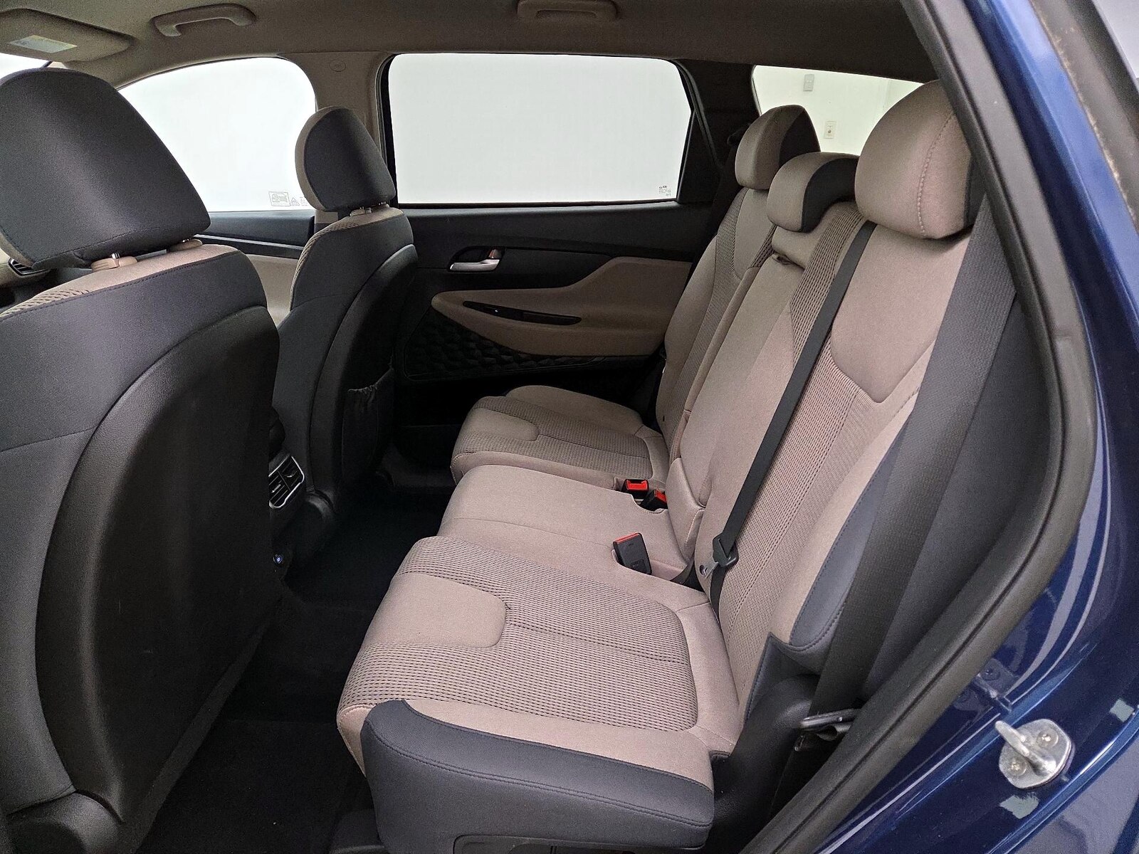 2021 Hyundai Santa Fe SE - Photo 20