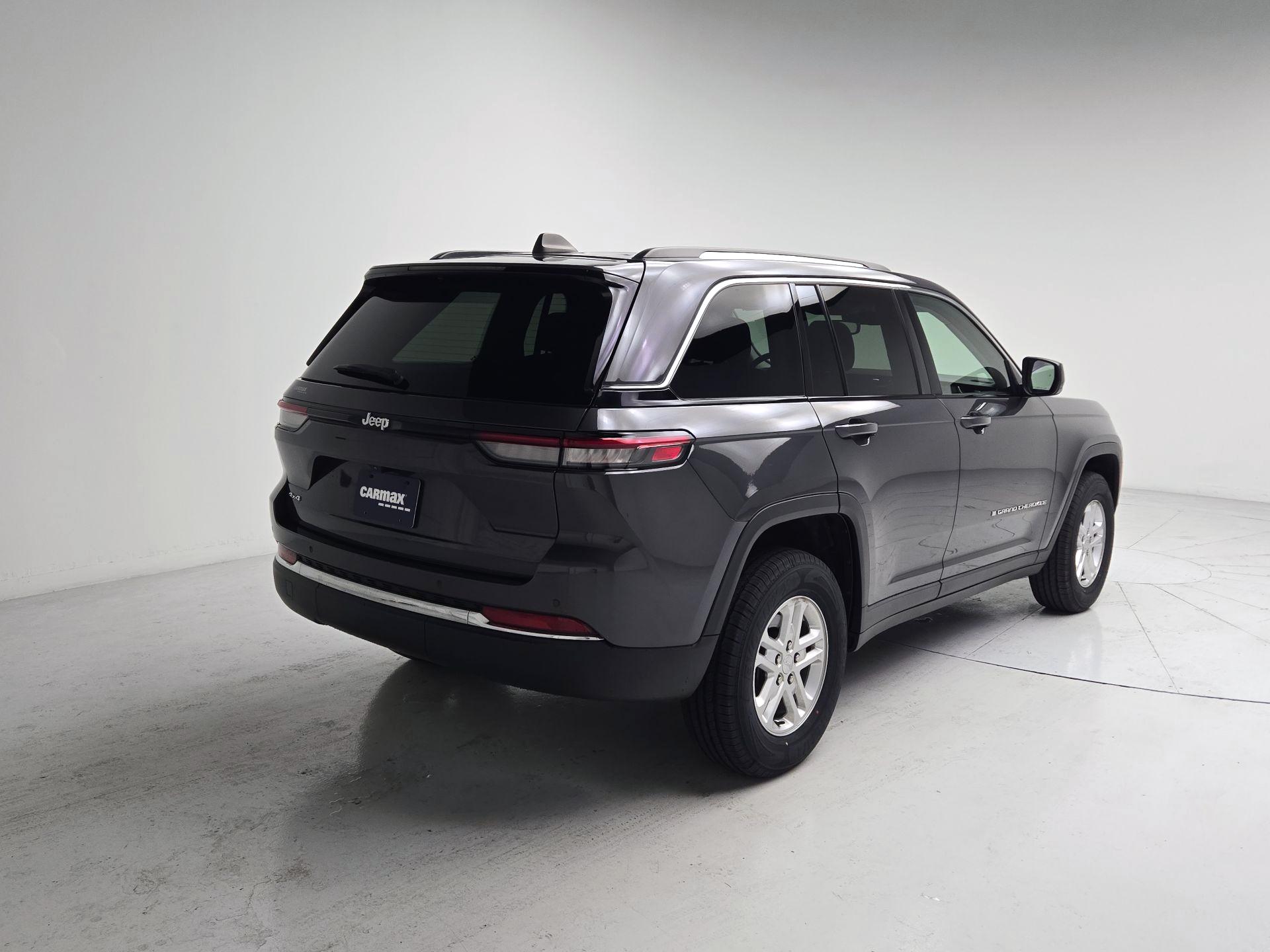 Thumbnail: 2023 Jeep Grand Cherokee - 5