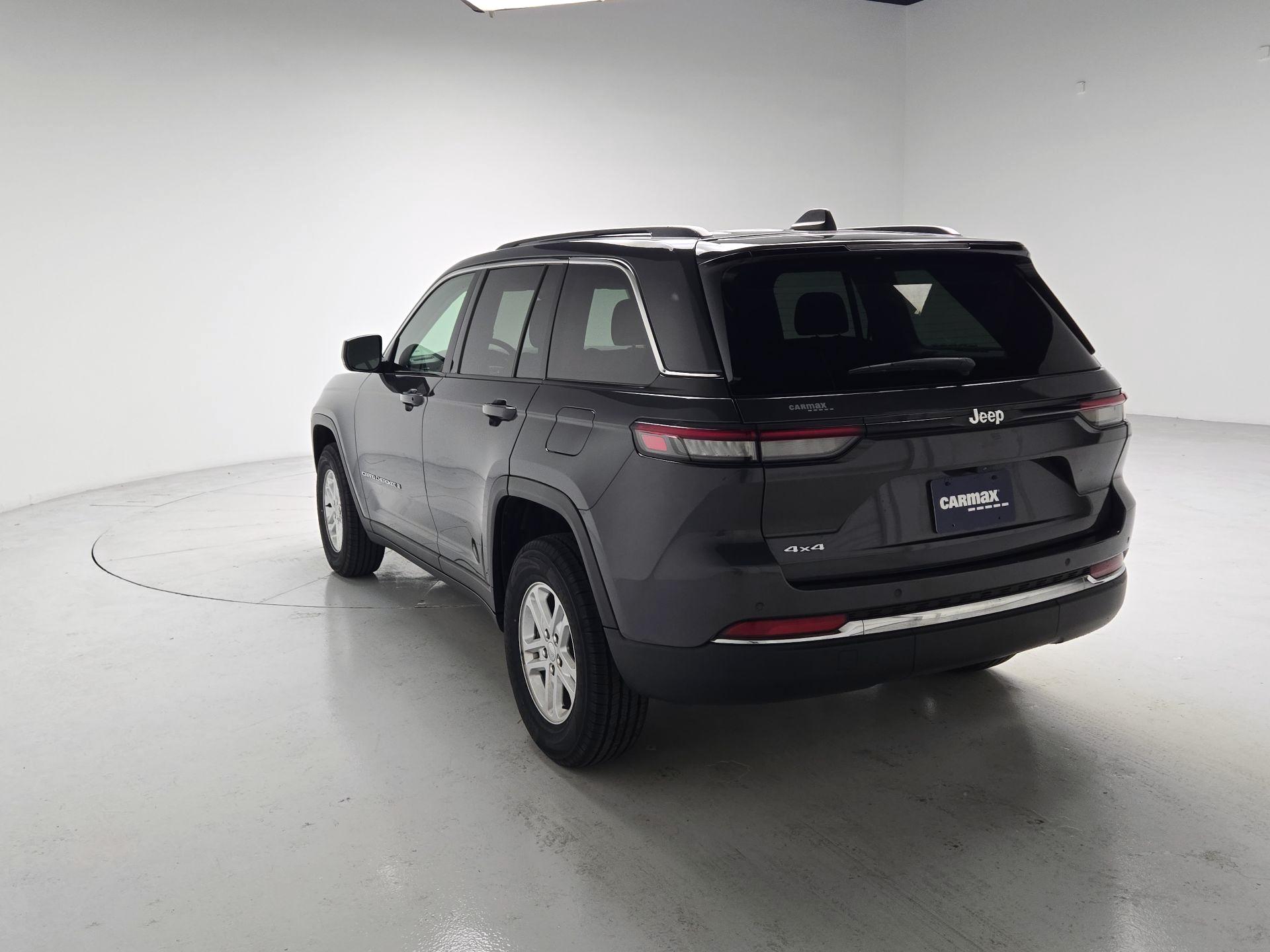 Thumbnail: 2023 Jeep Grand Cherokee - 7