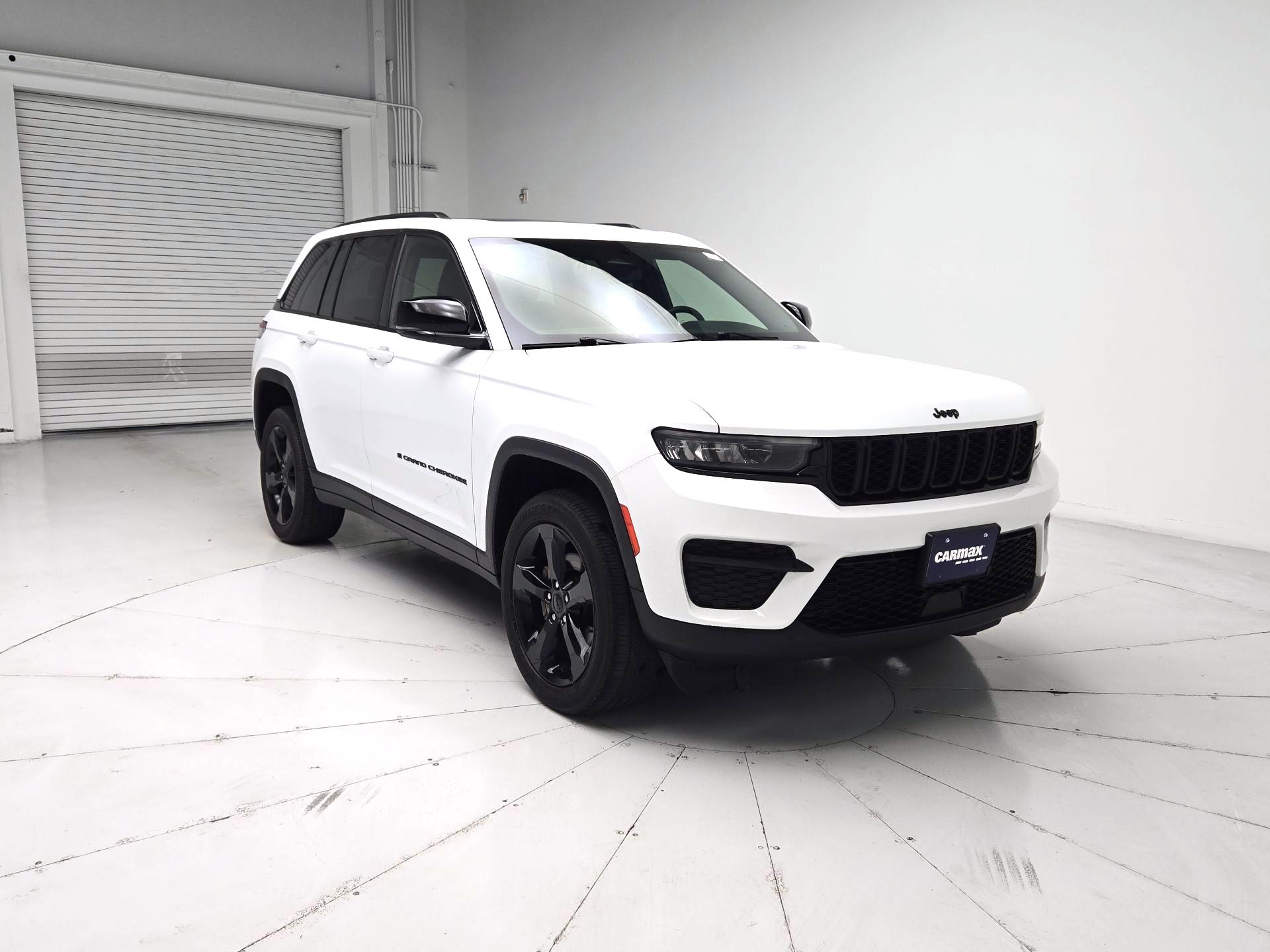Thumbnail: 2023 Jeep Grand Cherokee - 1