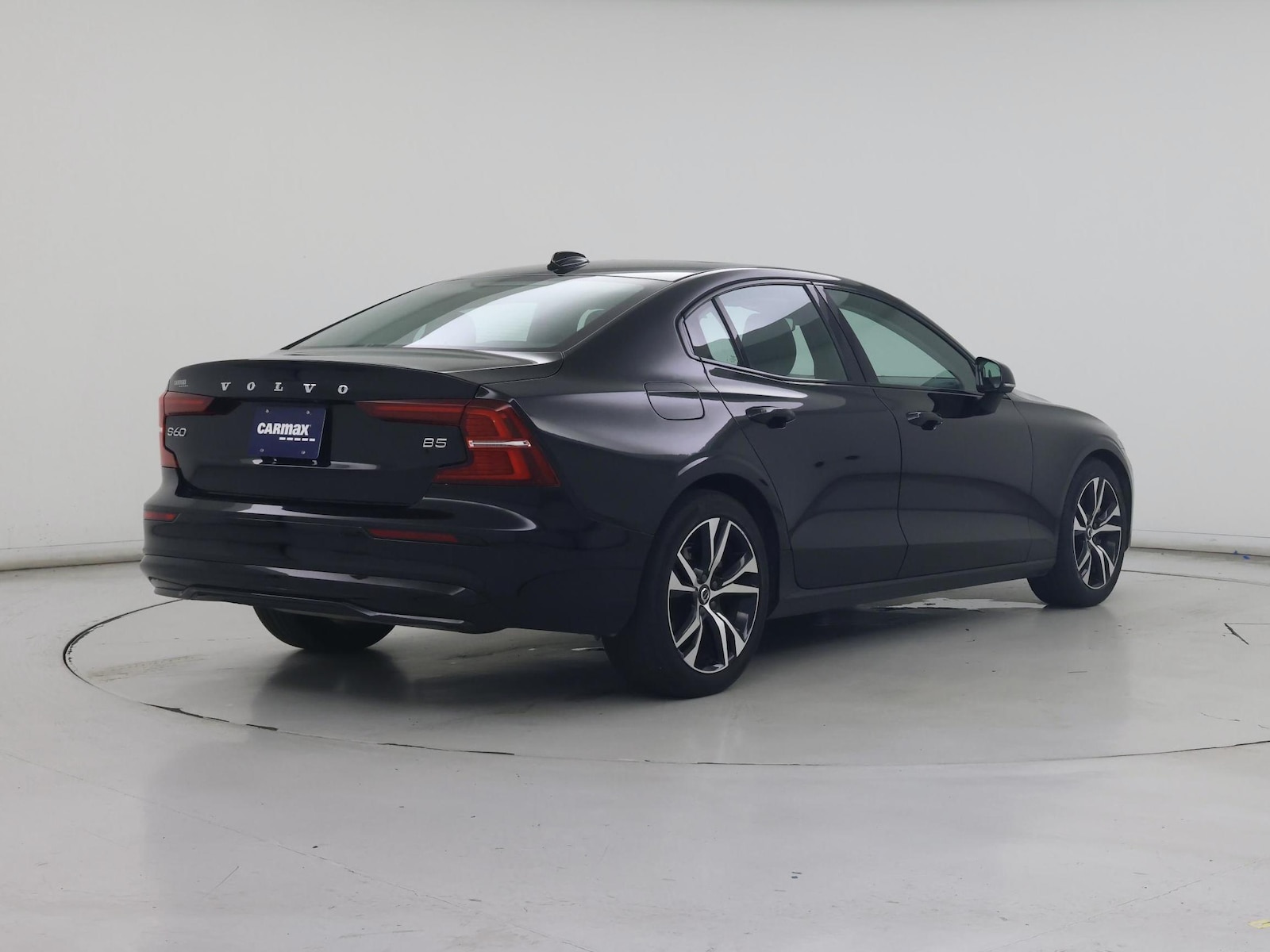 2024 Volvo S60 Core - Photo 9