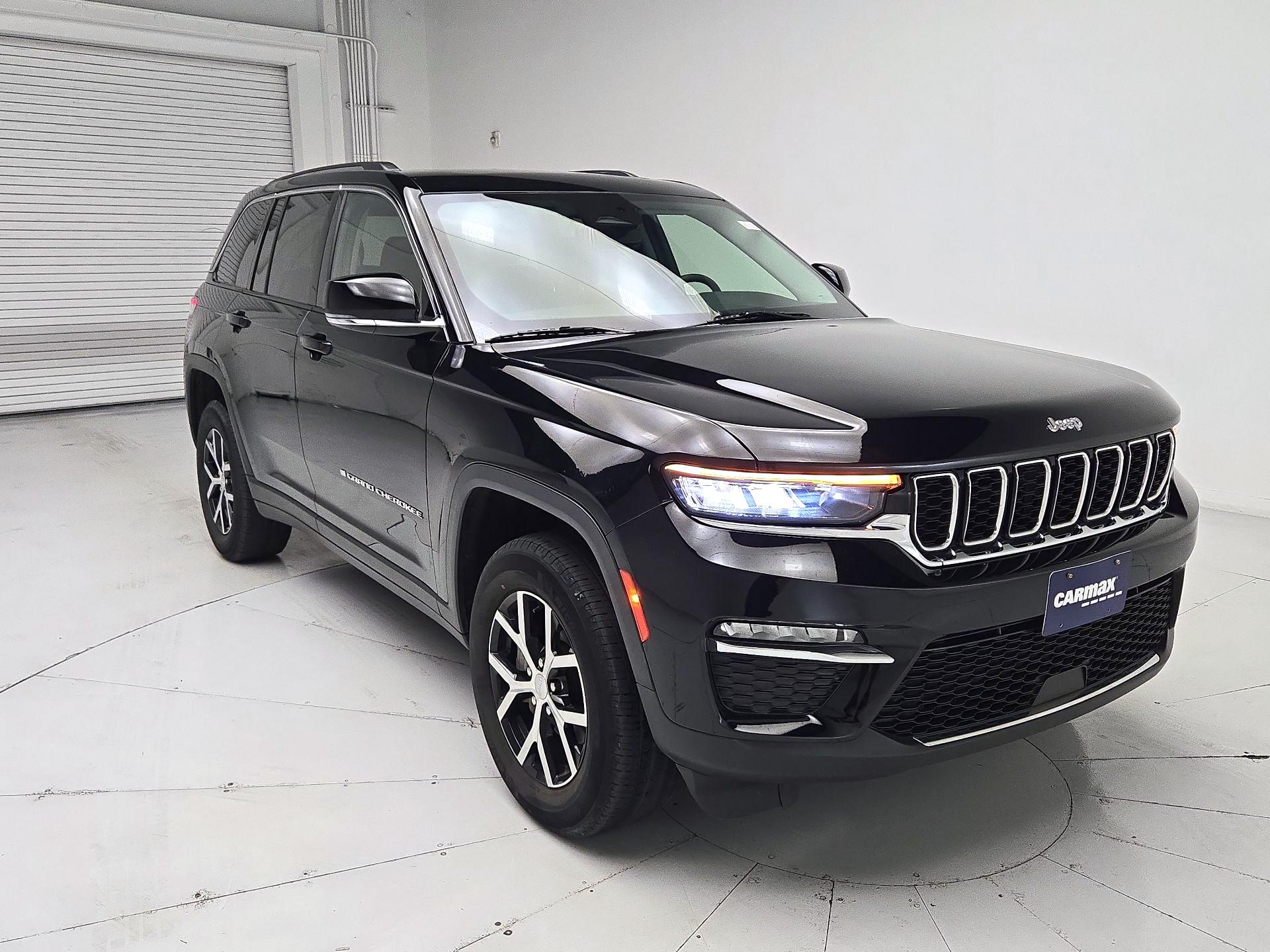 Thumbnail: 2023 Jeep Grand Cherokee - 1