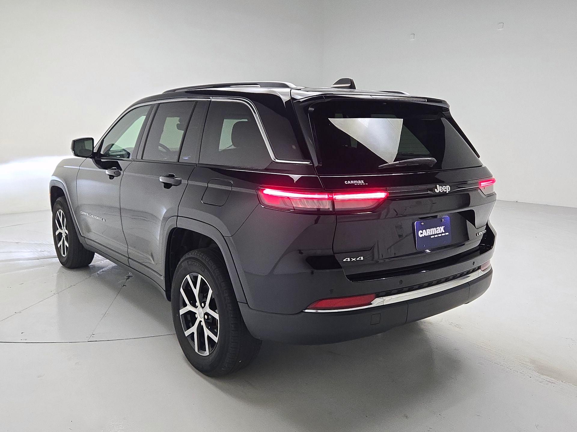Thumbnail: 2023 Jeep Grand Cherokee - 7