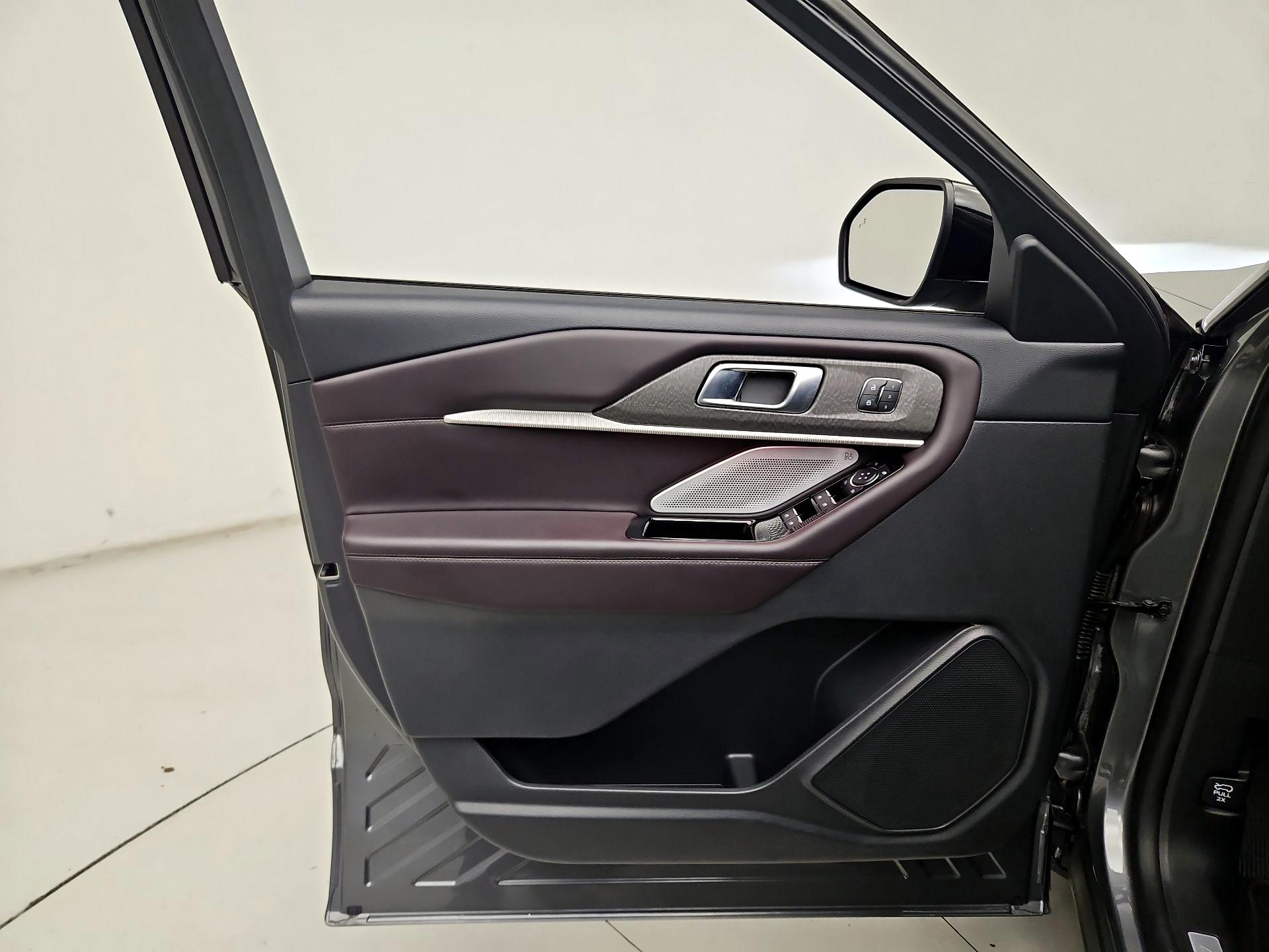 Thumbnail: 2025 Ford Explorer - 12