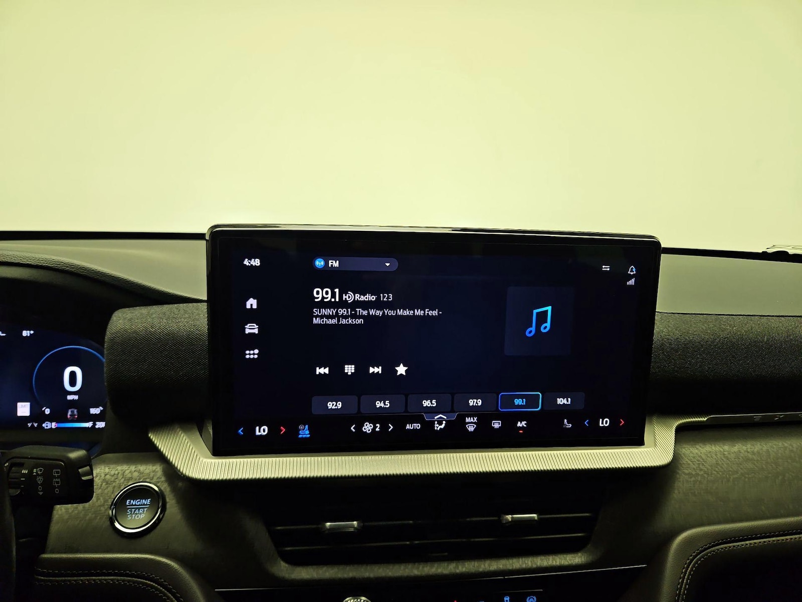 2025 Ford Explorer Platinum - Photo 15