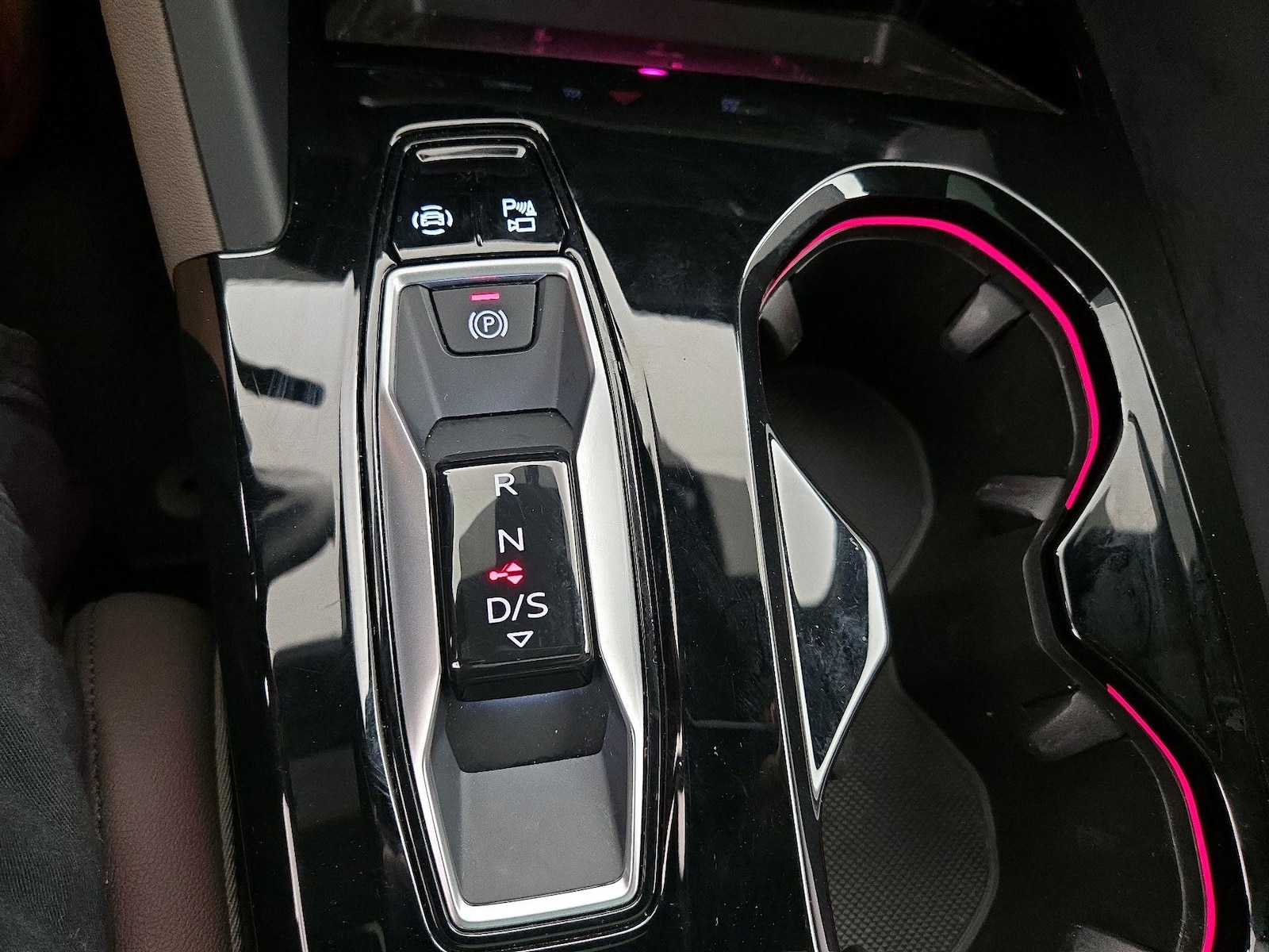 2025 Audi Q5 Premium Plus - Photo 18